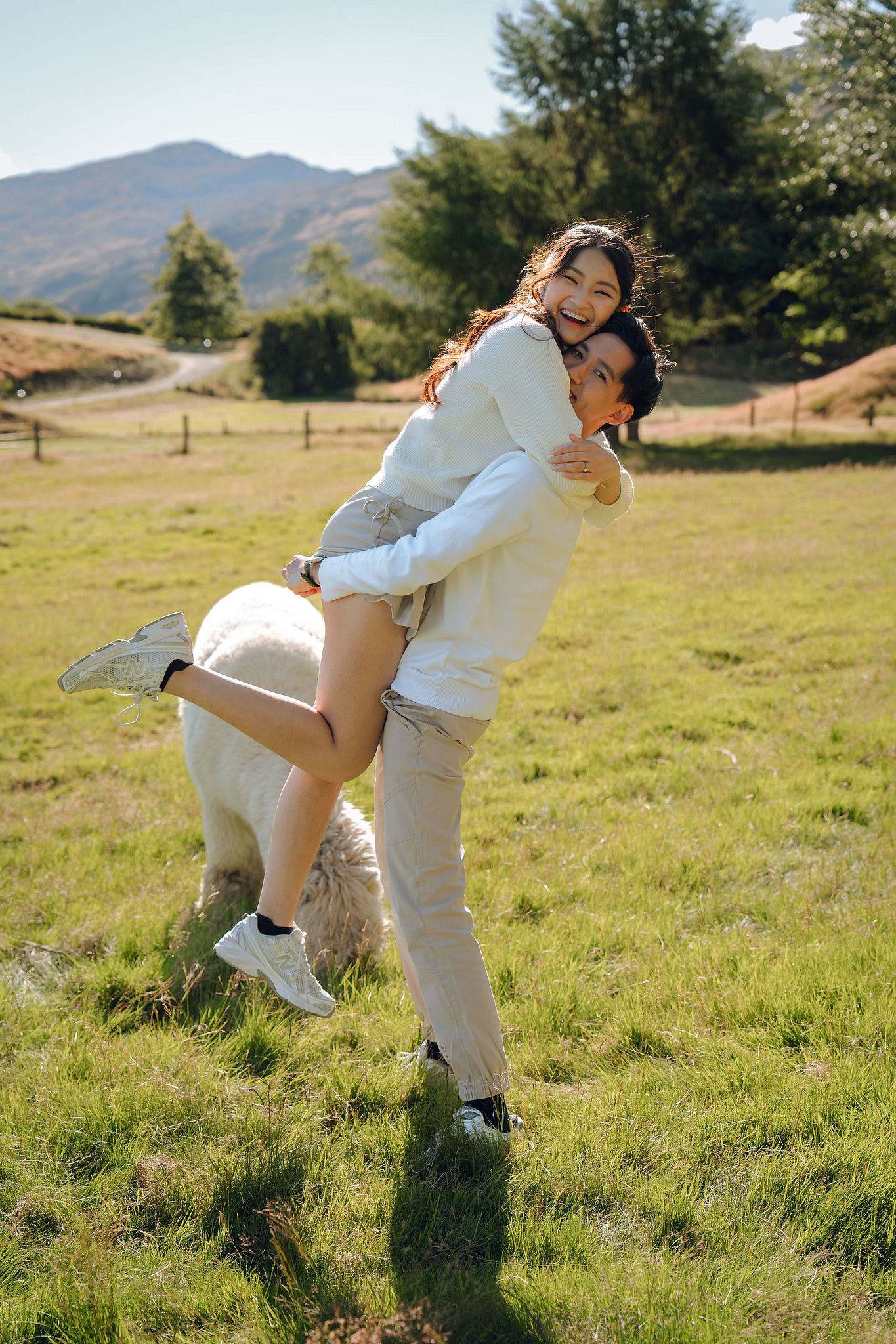 New Zealand Pre-Wedding Photoshoot | Coromandel Peak, Queenstown Highway & Alpaca Farm at Alpaca Farm pre-wedding photo