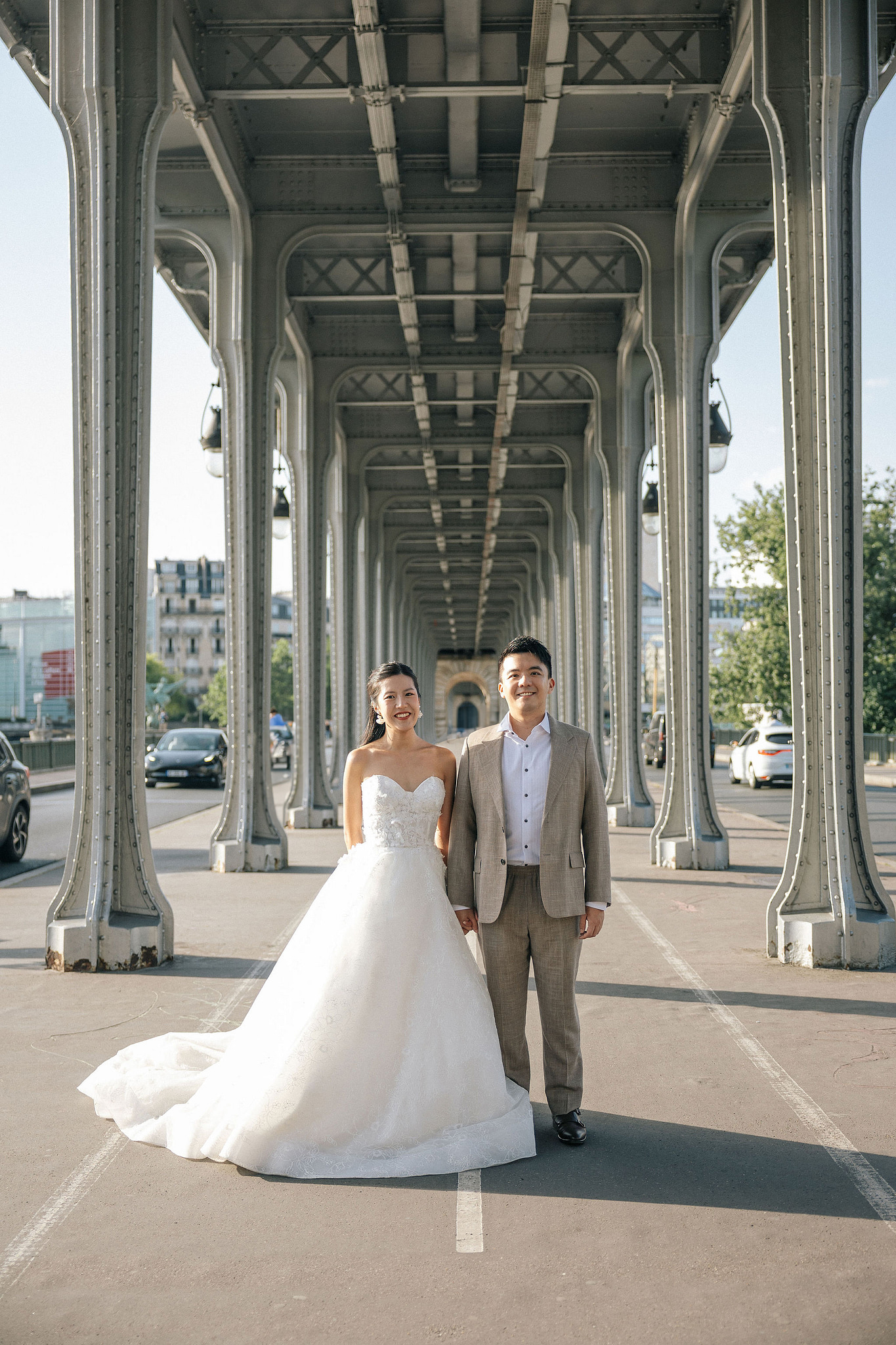 Paris Pre-Wedding Photoshoot | Place du Trocadéro, Bir-Hakeim Bridge & Parisian Streets at Bir-Hakeim Bridge pre-wedding photo