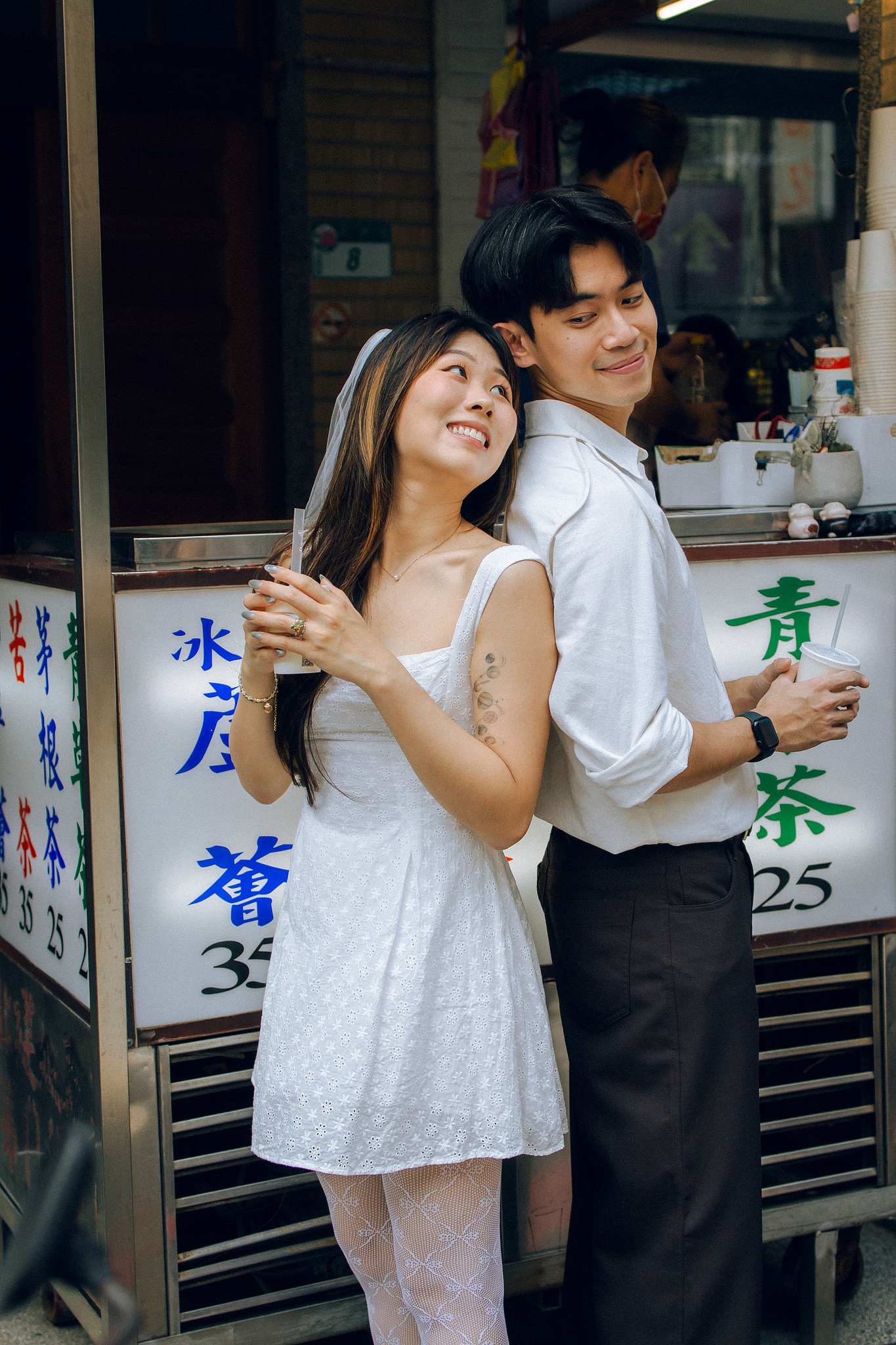 Taiwan Pre-Wedding Photoshoot | Dadaocheng & Children's Amusement Park at Da Dao Cheng pre-wedding photo