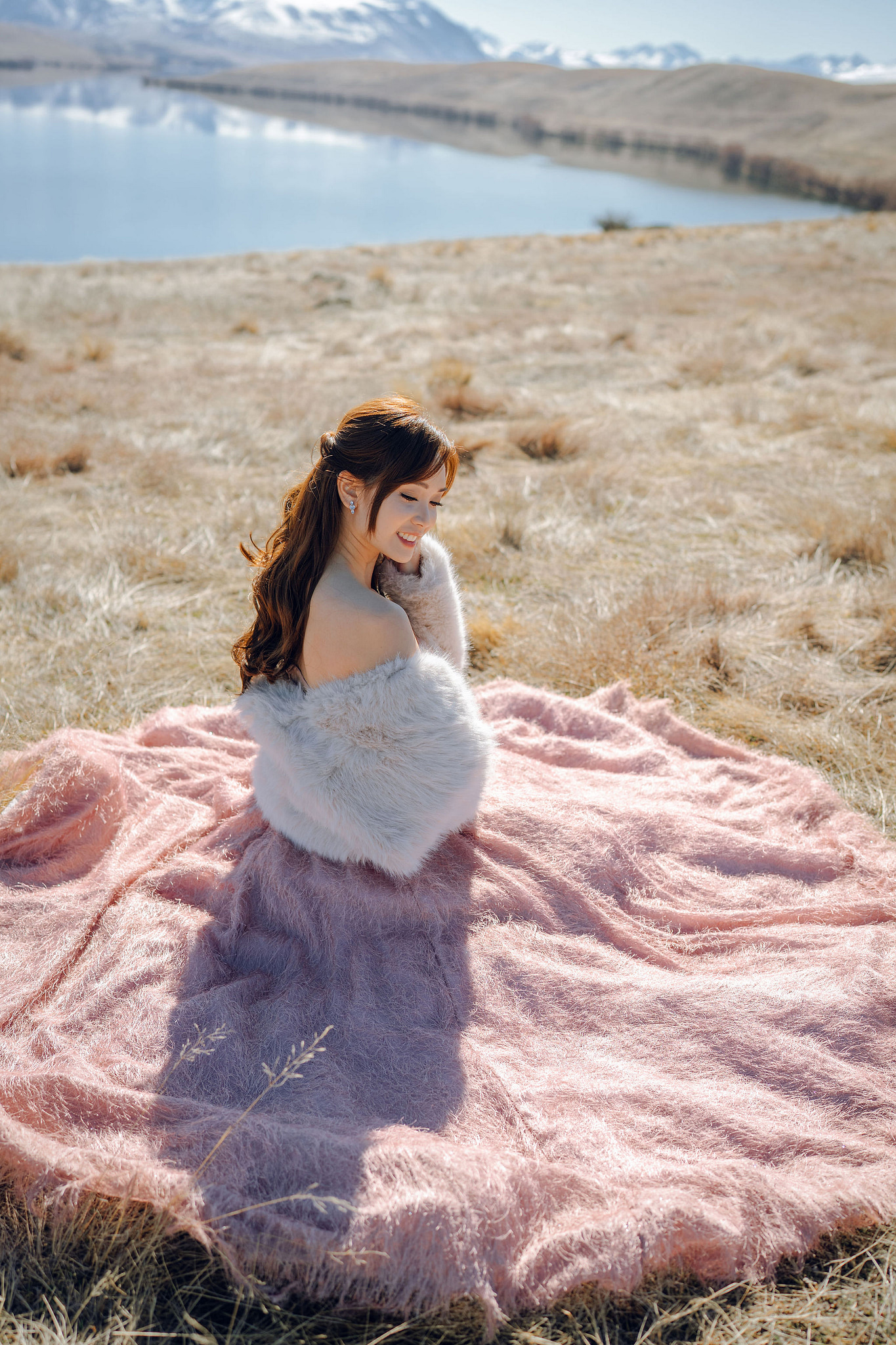 New Zealand Pre-Wedding Photoshoot | Coromandel Peak, Lake Wakatipu & Queenstown, Skippers Canyon, Lake Tekapo, Mount Cook National Park & Glacier at Lake Wakatipu & Queenstown pre-wedding photo