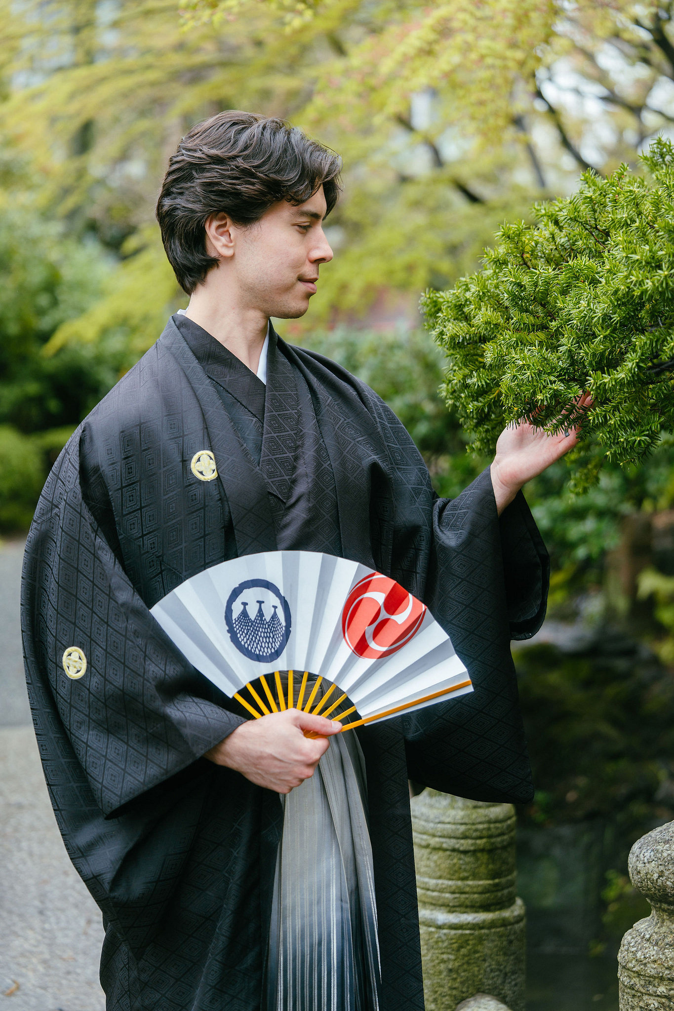 Tokyo & Mt. Fuji Pre-Wedding Photoshoot | Tokyo Garden Shrine, Lake Kawaguchiko & Shinjuku Street at Tokyo Garden Shrine pre-wedding photo