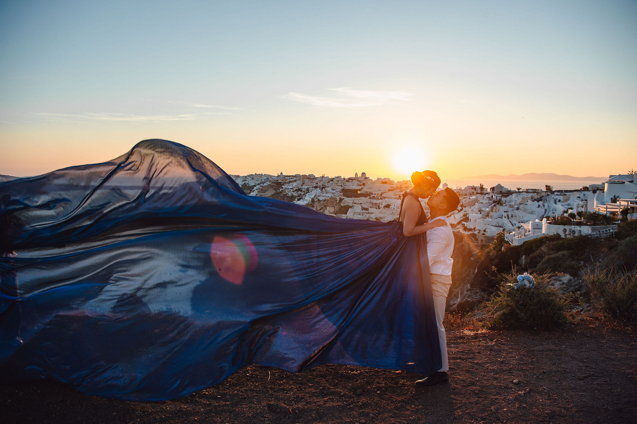 Santorini Pre-Wedding Photoshoot | Imerovigli, Firostefani & Finikia at Finikia pre-wedding photo