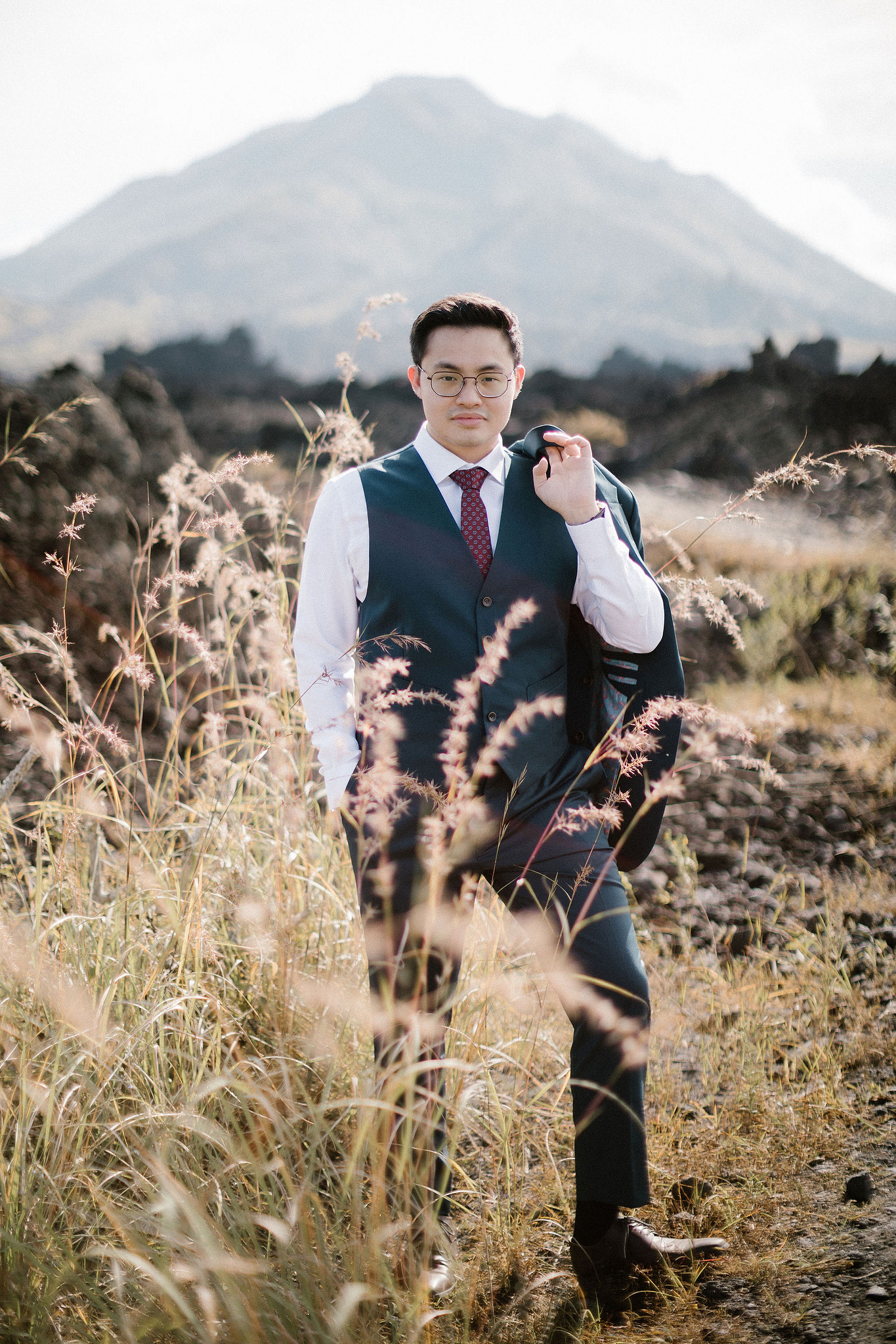 Bali Pre-Wedding Photoshoot | Pinggan Village, Lava Fields, Twin Cliff Valley & Beach at Lava Fields   pre-wedding photo