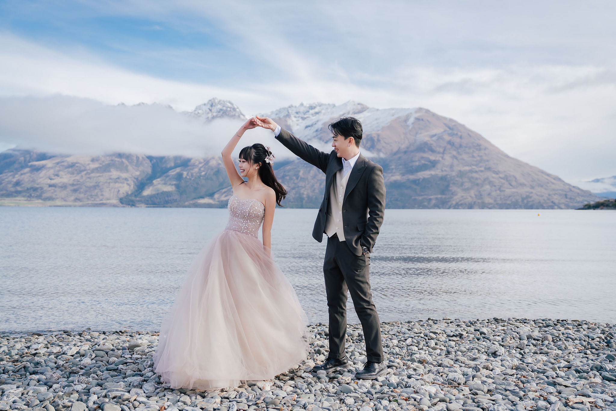 New Zealand Pre-Wedding Photoshoot | Lake Wakatipu, Fog Peak, Lake Tekapo, Glacier & Mount Cook National Park at Lake Wakatipu pre-wedding photo
