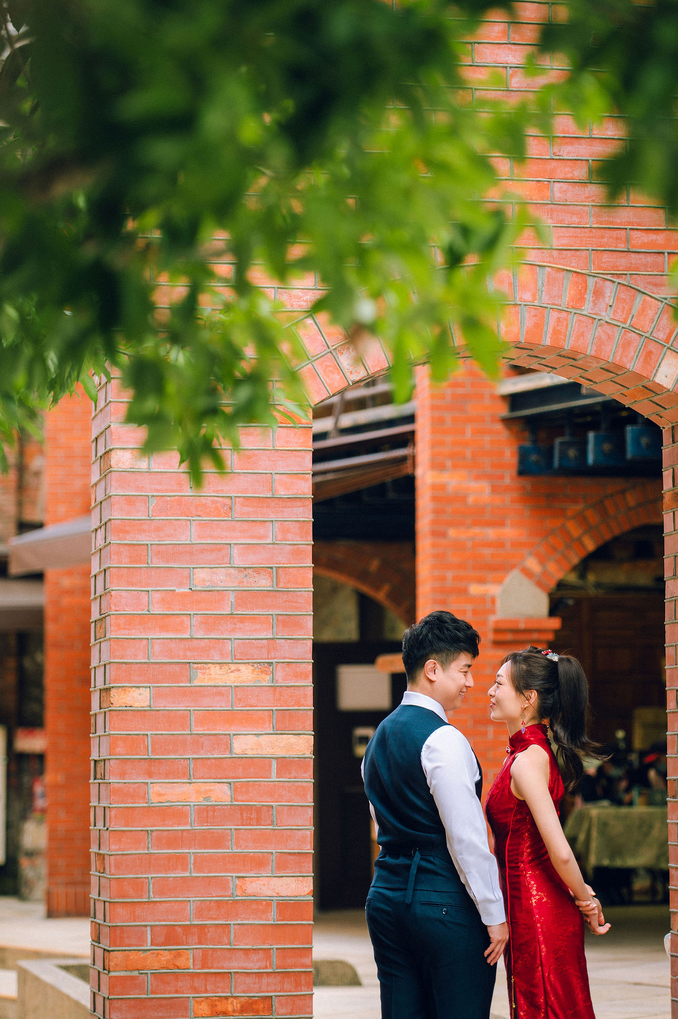 Taiwan Pre-Wedding Photoshoot | Dadaocheng, Nanjing Road & Huaxi Street at Nanjing Road pre-wedding photo
