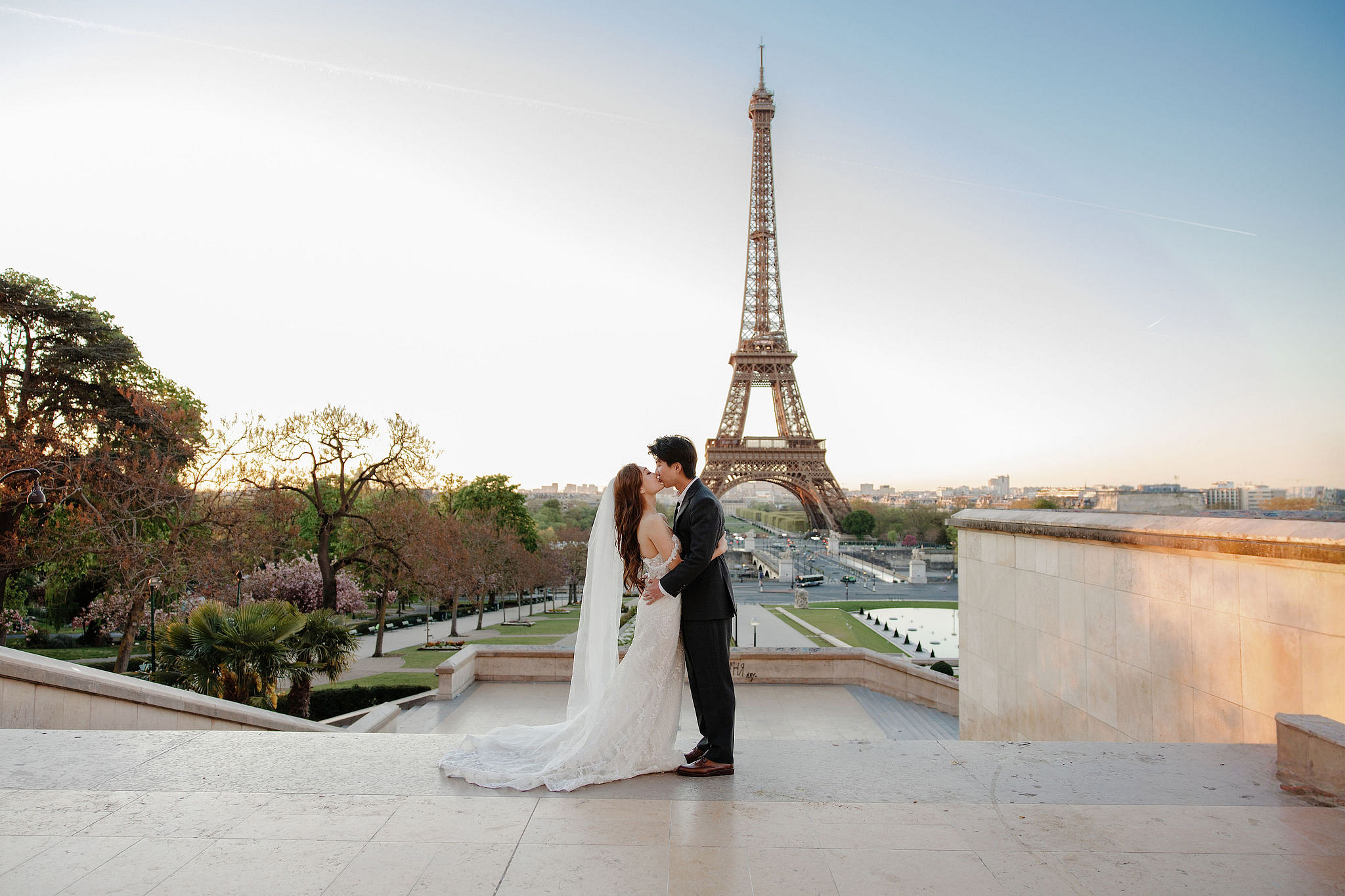 Paris Pre-Wedding Photoshoot | Place du Trocadéro, Bir-Hakeim Bridge, Sacré-Cœur Basilica, Parisian Café & Palais Royal at Place du Trocadéro pre-wedding photo
