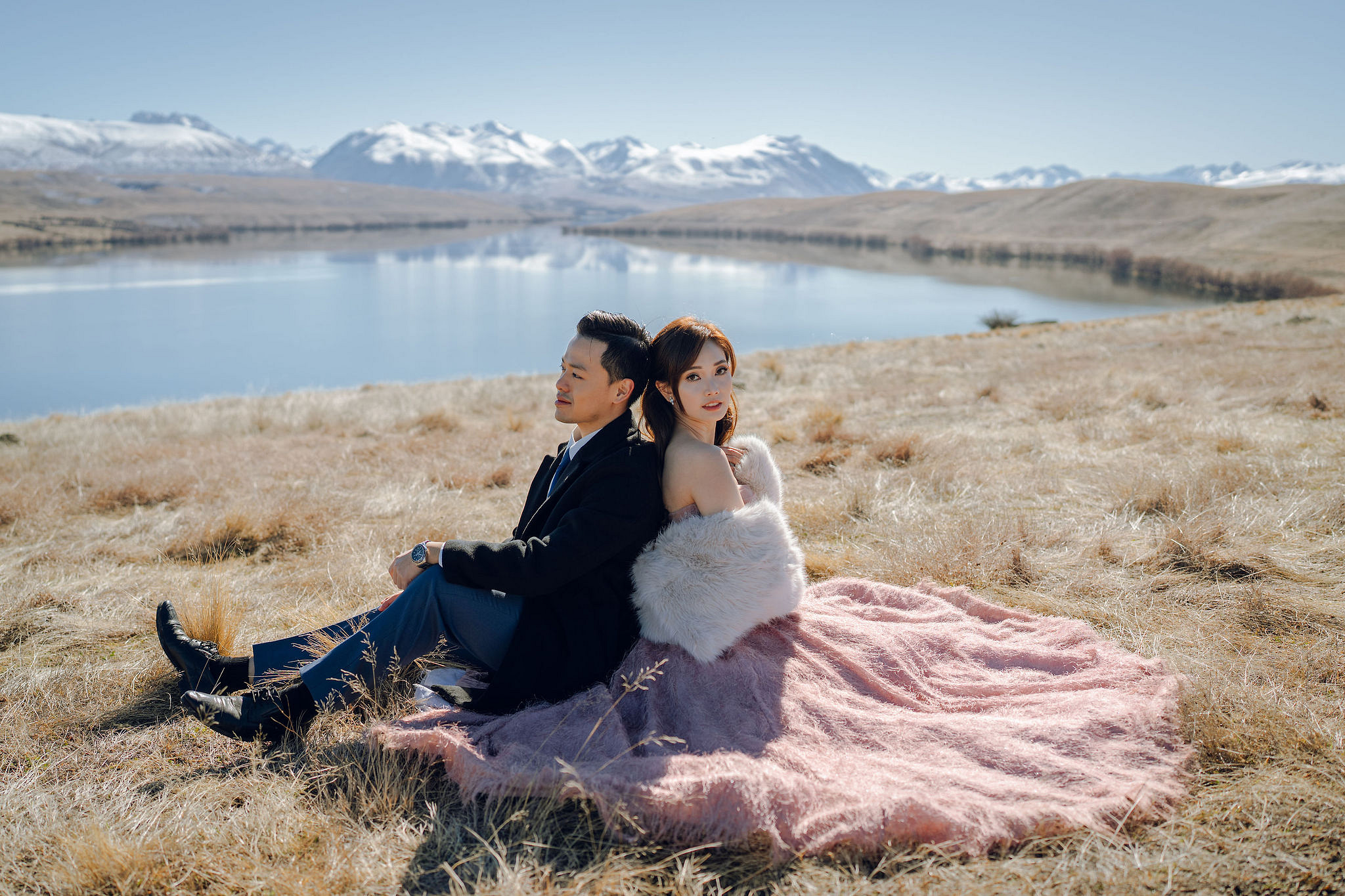 New Zealand Pre-Wedding Photoshoot | Coromandel Peak, Lake Wakatipu & Queenstown, Skippers Canyon, Lake Tekapo, Mount Cook National Park & Glacier at Lake Wakatipu & Queenstown pre-wedding photo