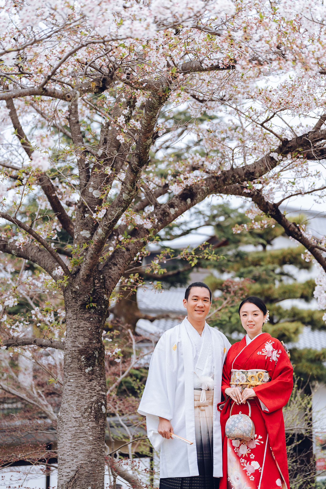 Kyoto Pre-Wedding Photoshoot | Historic Higashiyama Streets, Keage Incline & Nara Park at Higashiyama & Yasaka Pagoda pre-wedding photo