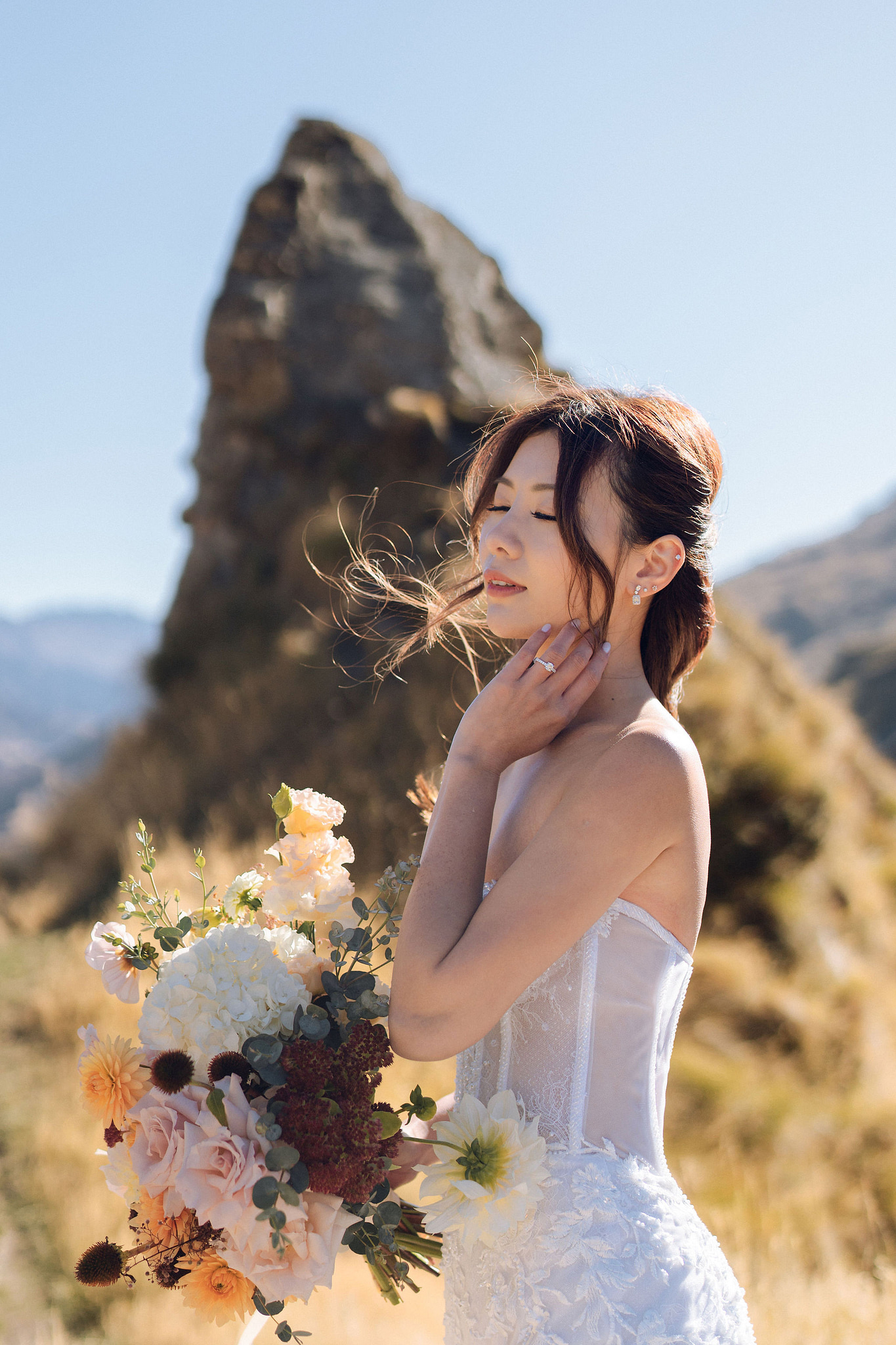 New Zealand Autumn Pre-Wedding Photoshoot Twin Peak Skippers Canyon Alpaca Farm Hilltop Cardrona Night Shoot Kombi Van at Skippers Canyon pre-wedding photo