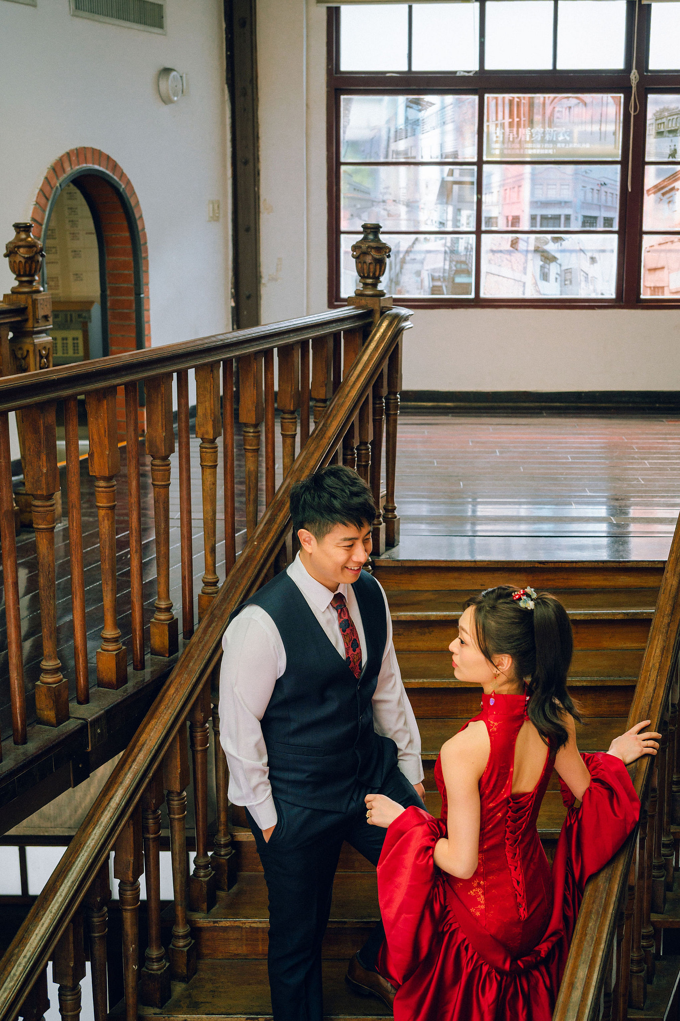 Taiwan Pre-Wedding Photoshoot | Dadaocheng, Nanjing Road & Huaxi Street at Nanjing Road pre-wedding photo