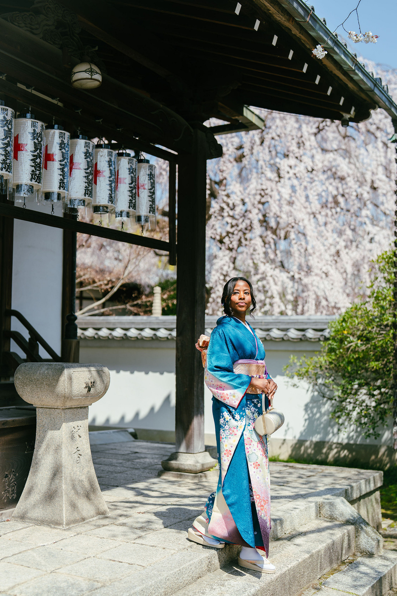 Kyoto Post-Wedding Photoshoot | Gion, Nara Deer Park & Mt. Wakakusa at Gion pre-wedding photo