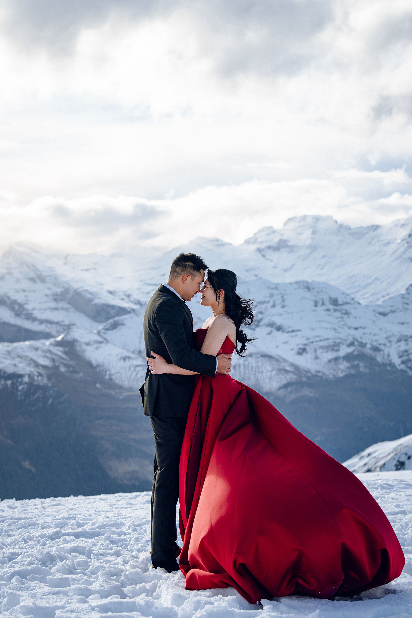 New Zealand Pre-Wedding Photoshoot | Lake Tekapo, Mount Cook, Tasman Glacier & Lake Wakatipu at Mount Invincible pre-wedding photo