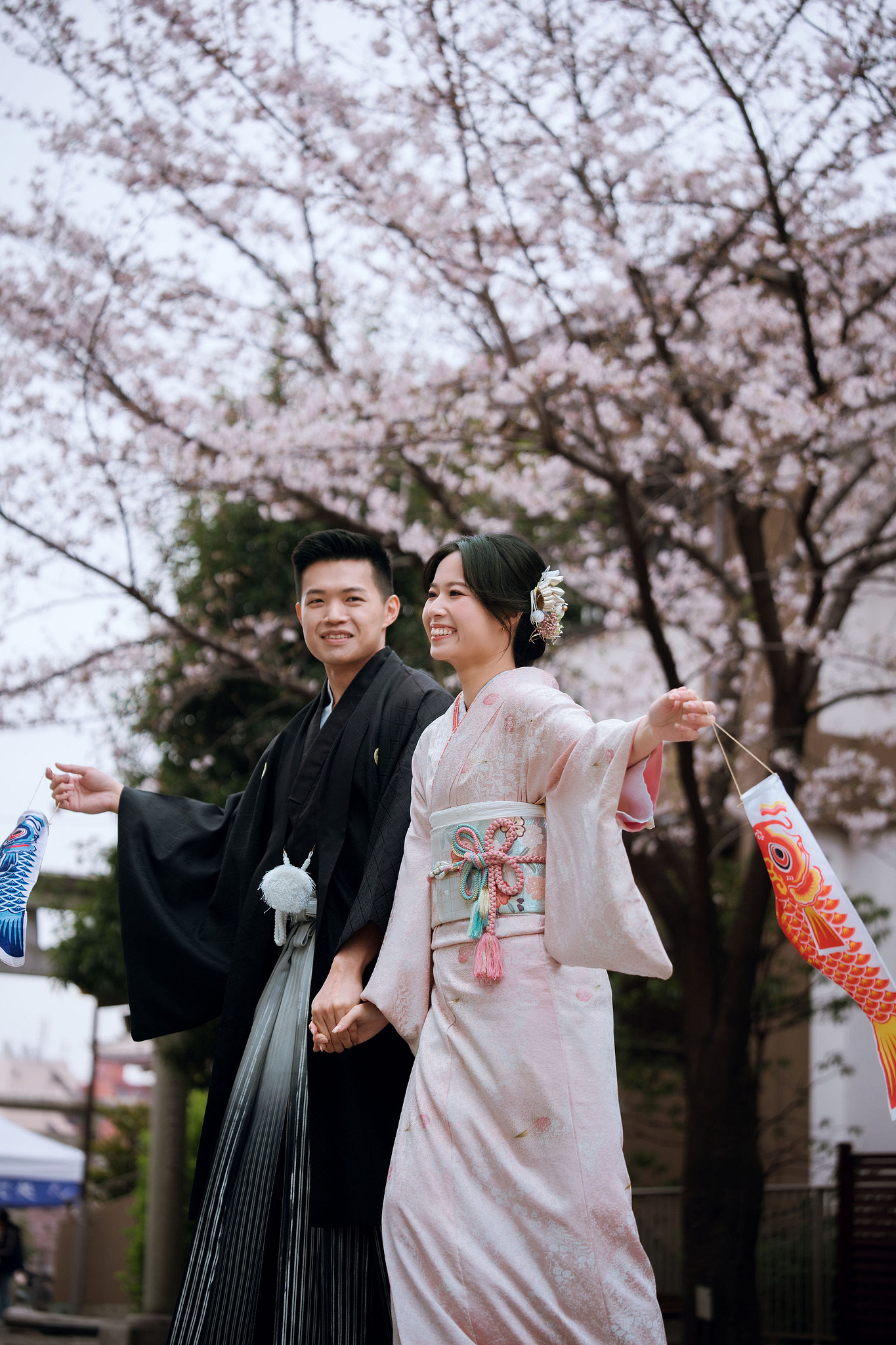 Tokyo & Mt Fuji Pre-Wedding Photoshoot | Senso-Ji Temple, Tokyo Park & Lake Kawaguchiko at Senso-Ji Temple pre-wedding photo