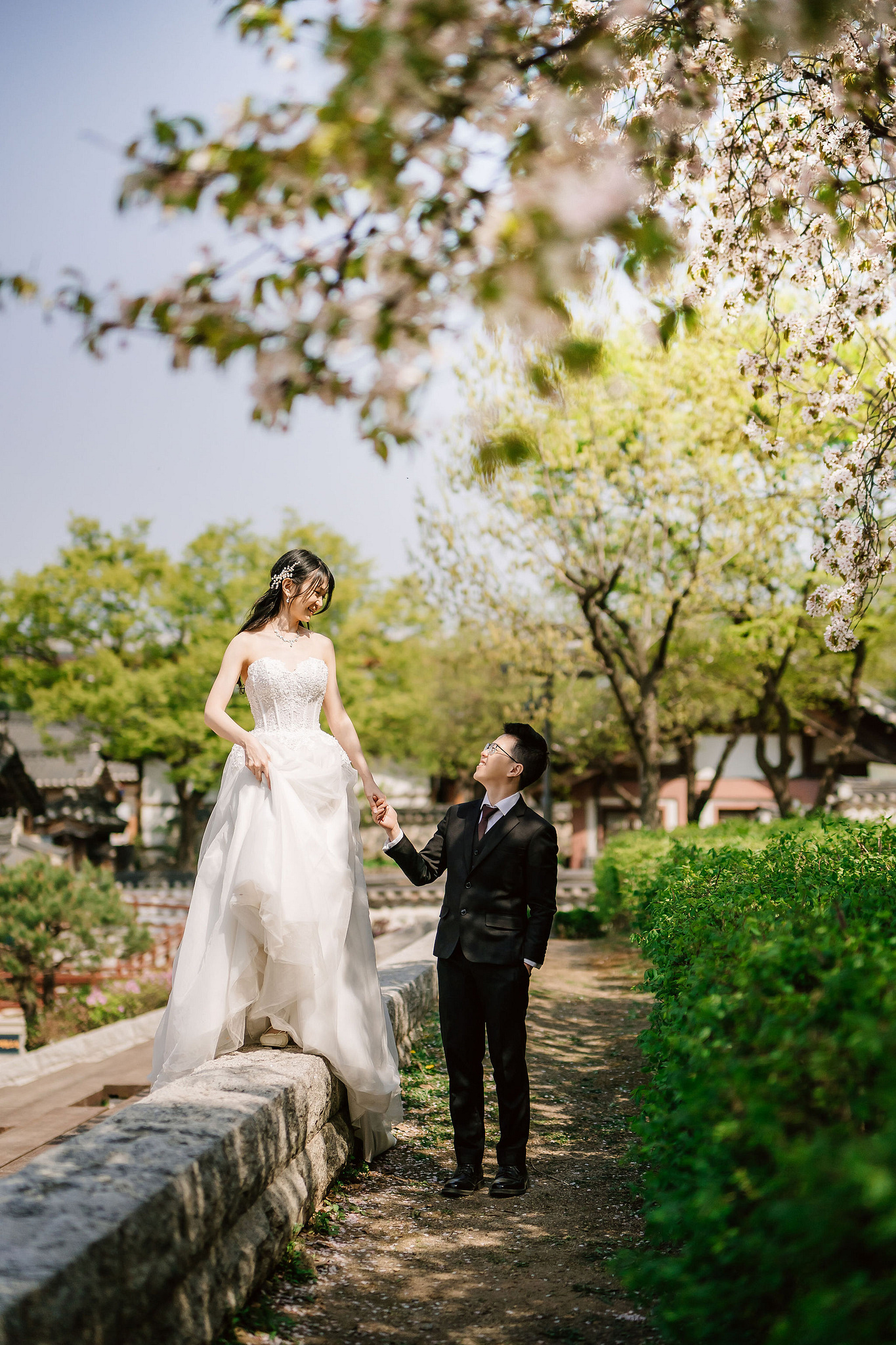 Seoul Pre-Wedding Photoshoot | Seoul Forest, Namsangol Hanok Village & Samcheong-dong at Seoul Forest pre-wedding photo