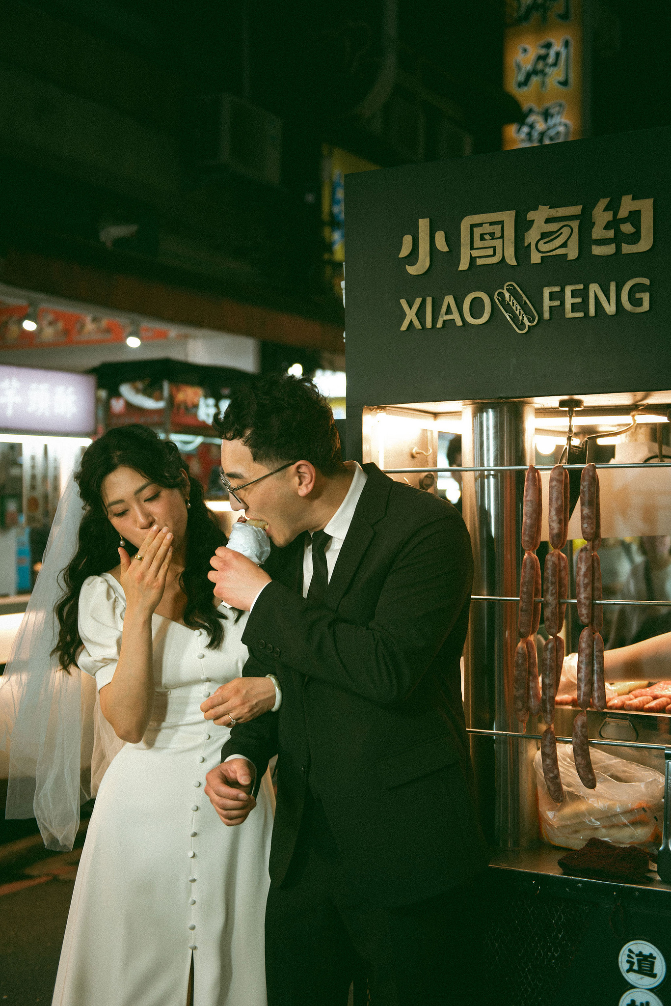 Taiwan Pre-Wedding Photoshoot | Cafe Chamber, Yangmingshan & Huaxi Street Night Market at Huaxi Street Night Market pre-wedding photo