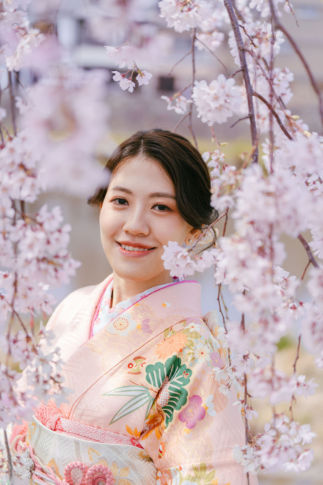 Kyoto Pre-Wedding Photoshoot | Nara Park, Gion & Mount Wakakusa at Gion pre-wedding photo