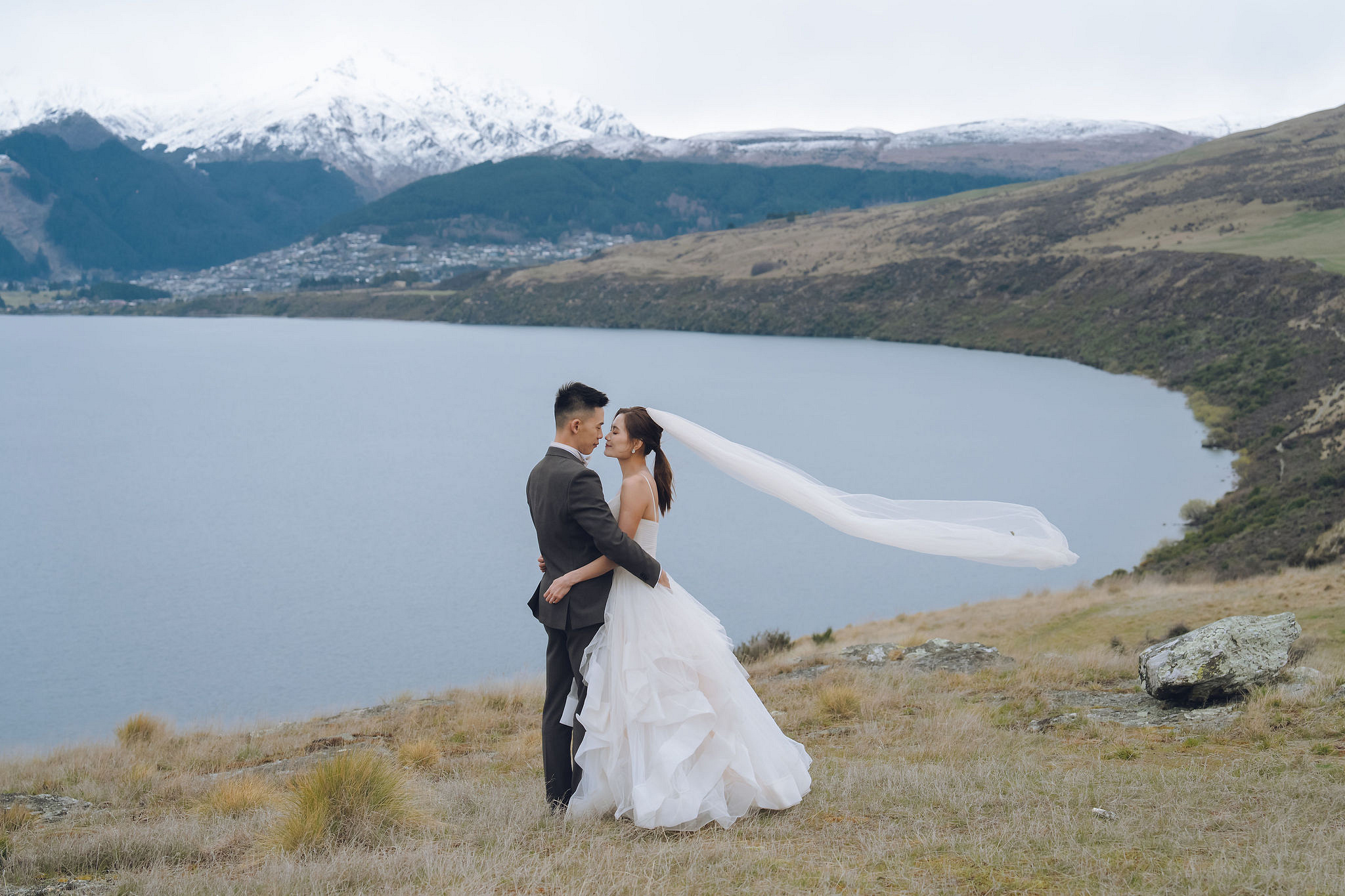 New Zealand Pre-Wedding Photoshoot | Queenstown, Lake Wakatipu, Skippers Canyon & Arrowtown at Lake Wakatipu pre-wedding photo