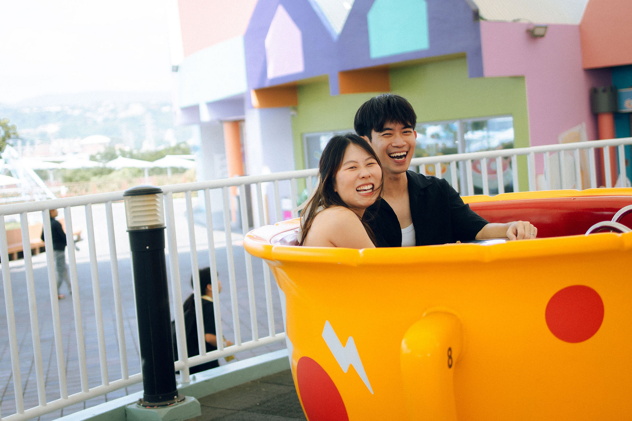 Taiwan Pre-Wedding Photoshoot | Dadaocheng & Children's Amusement Park at Children's Amusement Park pre-wedding photo
