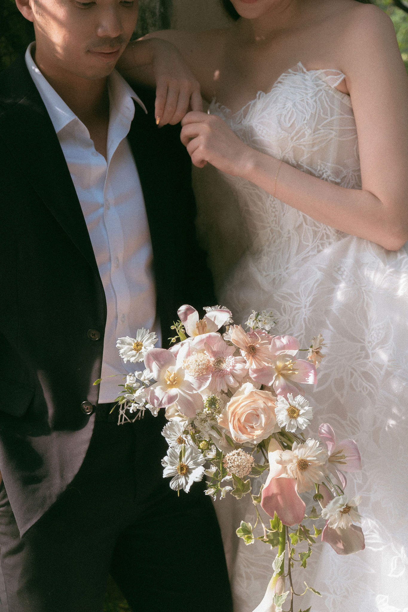 Ho Chi Minh Vietnam Pre-Wedding Photoshoot | European Film Studio, Market Streets & Saigon Bridge at Jardin de Rom pre-wedding photo