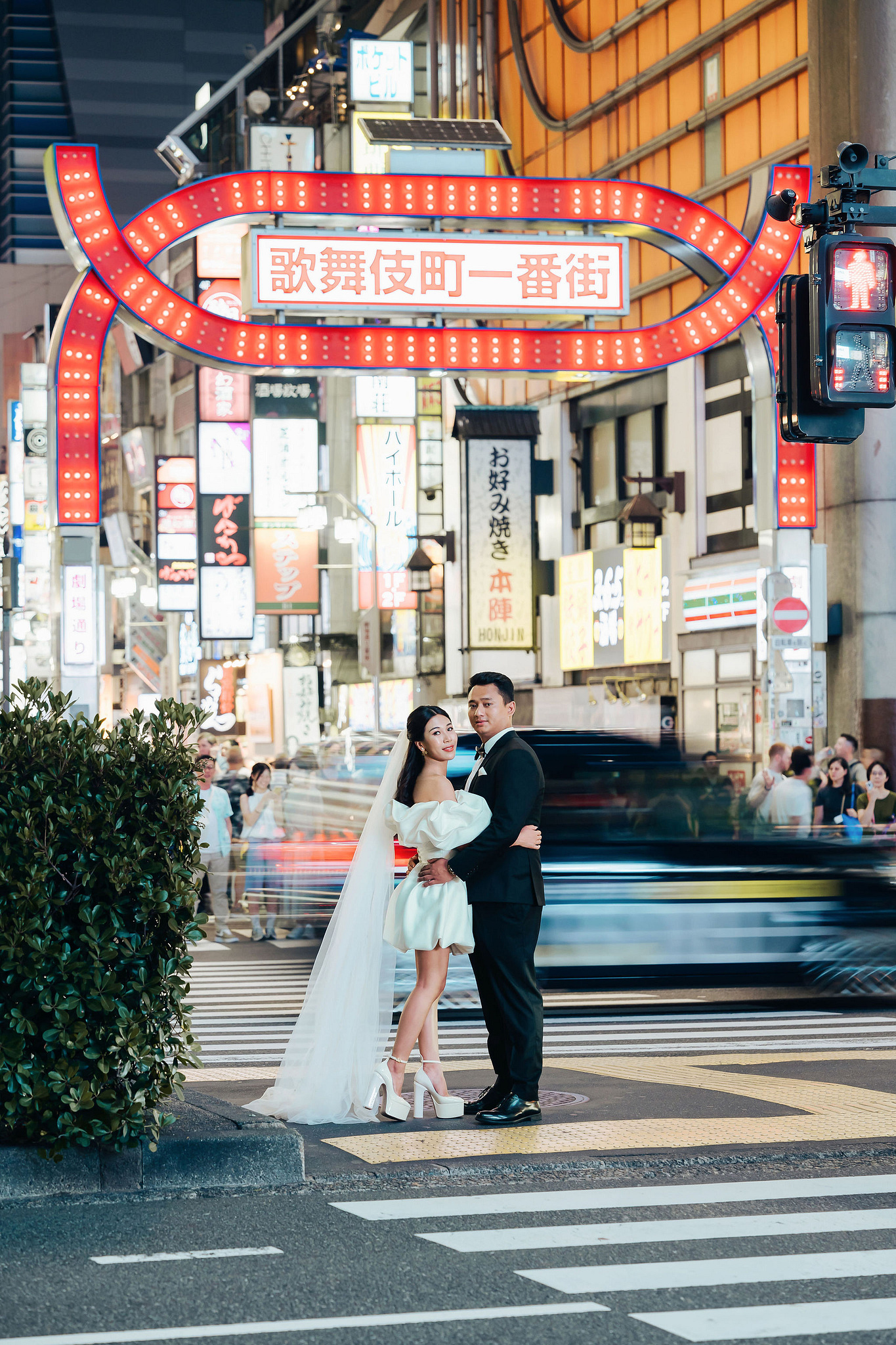Mt. Fuji & Tokyo Pre-Wedding Photoshoot | Chureito Pagoda, Lake Kawaguchiko & Shinjuku at Shinjuku pre-wedding photo