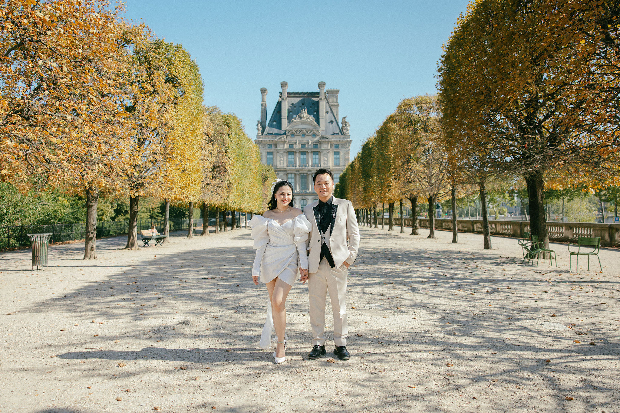 Paris Autumn Pre-Wedding Photoshoot | Avenue de Camoëns, Tuileries Garden, Louvre, Pont Alexandre III & Bir-Hakeim Bridge at Tuileries Garden pre-wedding photo