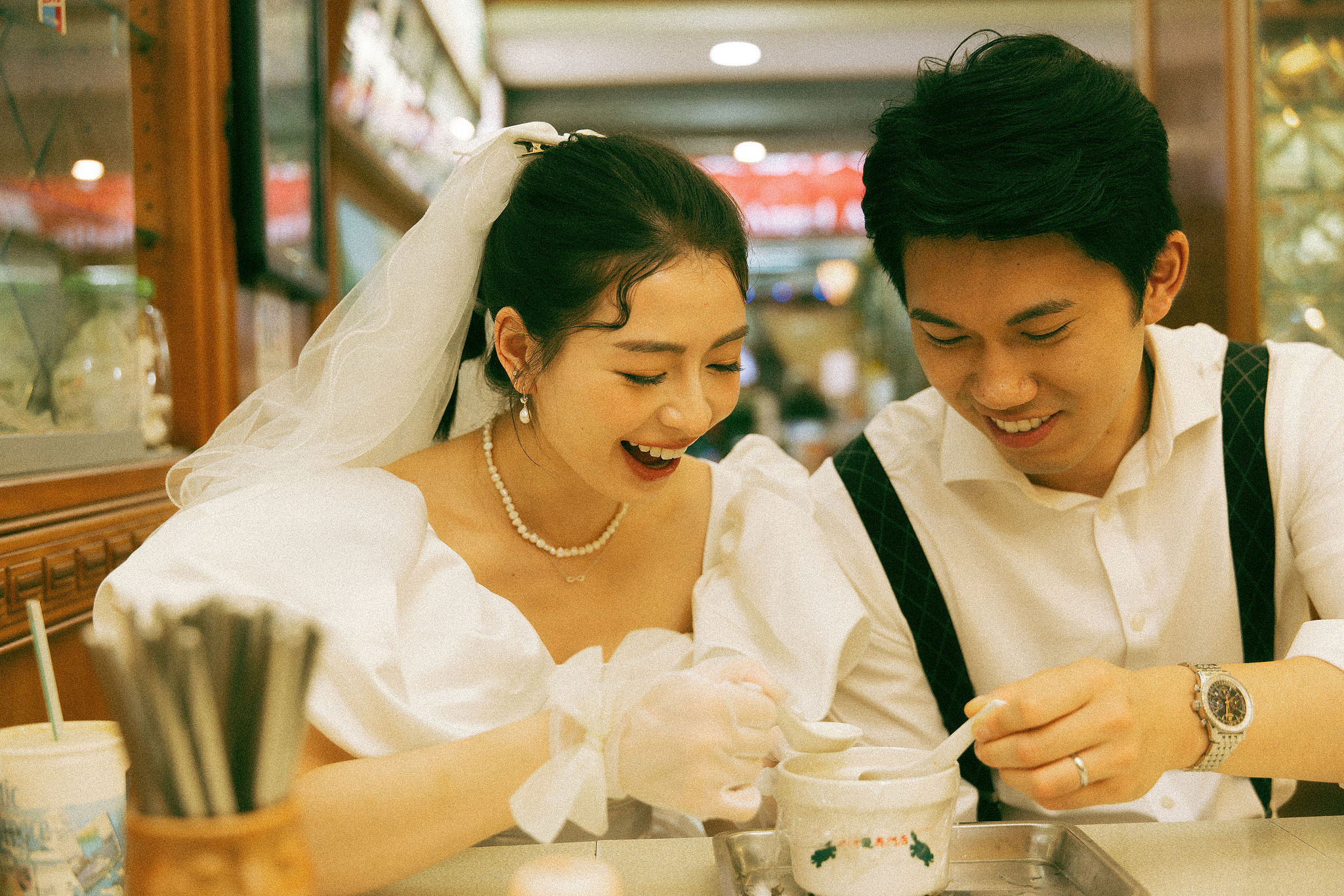 Taiwan Pre-Wedding Photoshoot Traditional Garden Qi Pao Experience Yangmingshan Vintage Night Market Shoot at Night Market pre-wedding photo