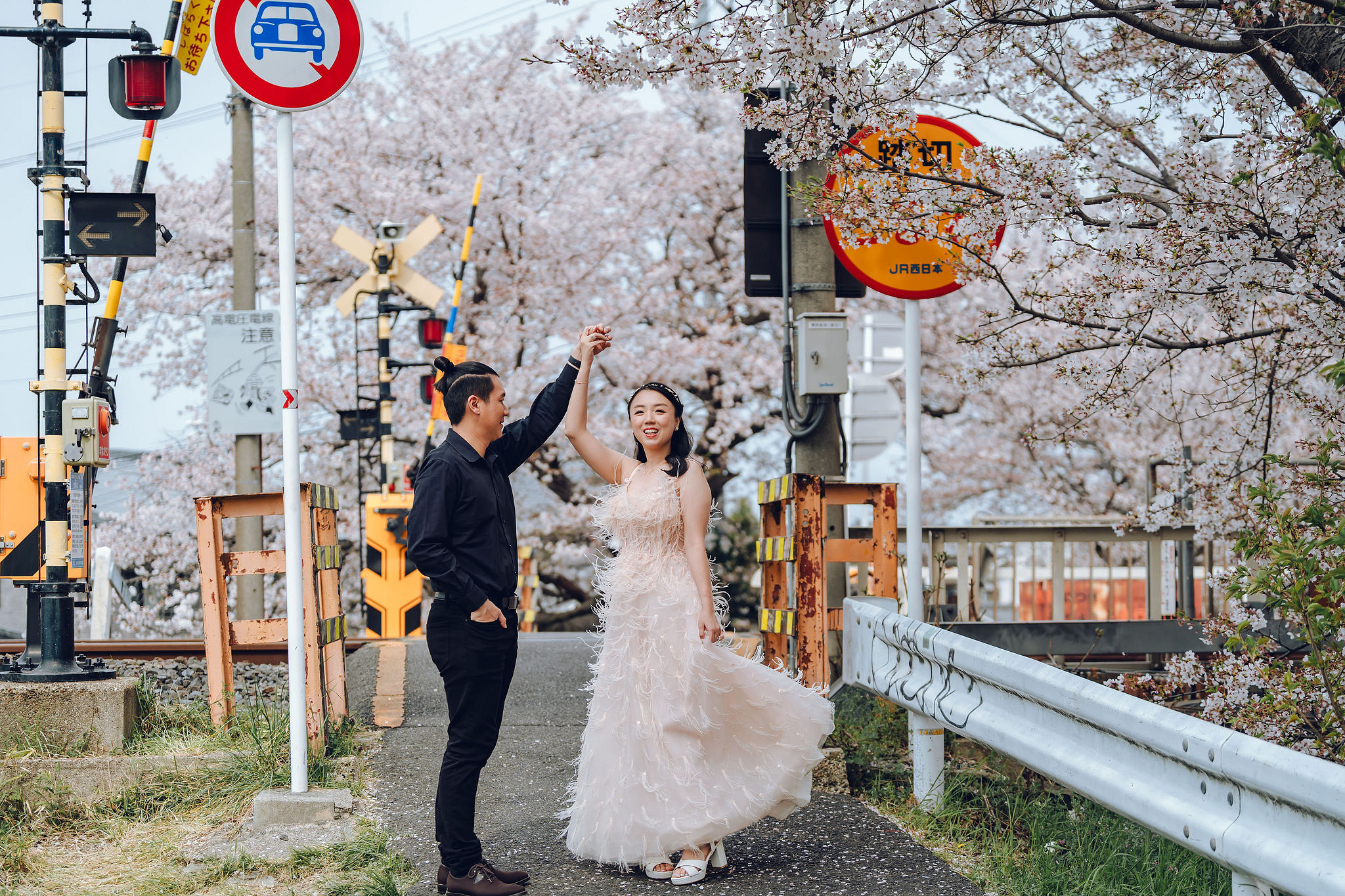 Kyoto Pre-Wedding Photoshoot | Historic Higashiyama Streets, Keage Incline & Nara Park at Keage Incline & Kamo Riverbanks pre-wedding photo