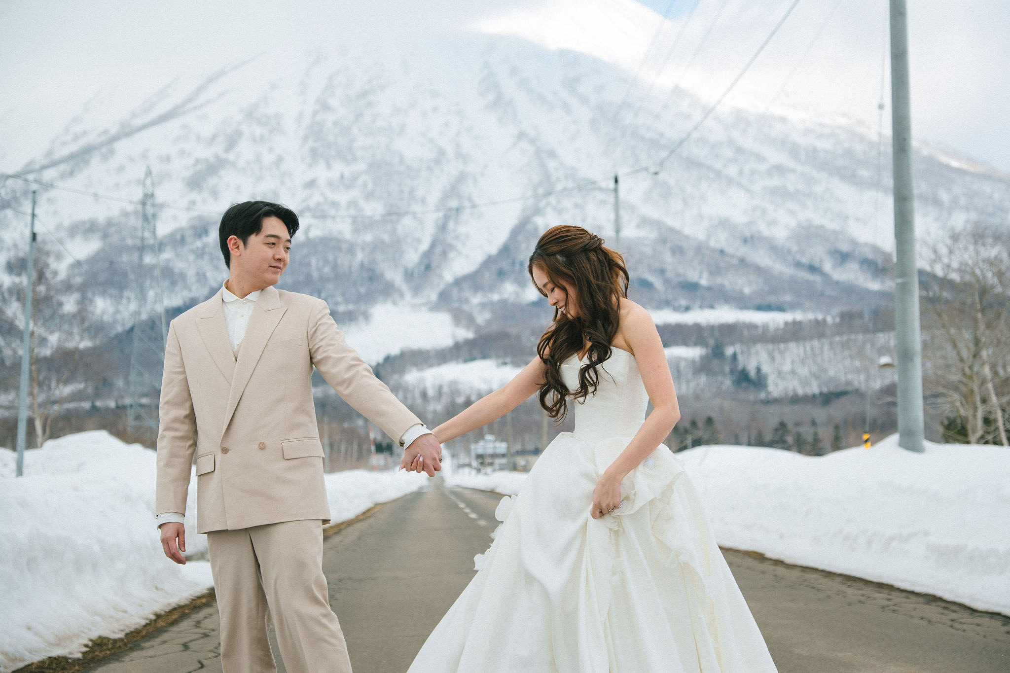 Hokkaido Pre-Wedding Photoshoot | Birch Forest, Rusutsu Resort & Hirafu Village at Birch Forest pre-wedding photo