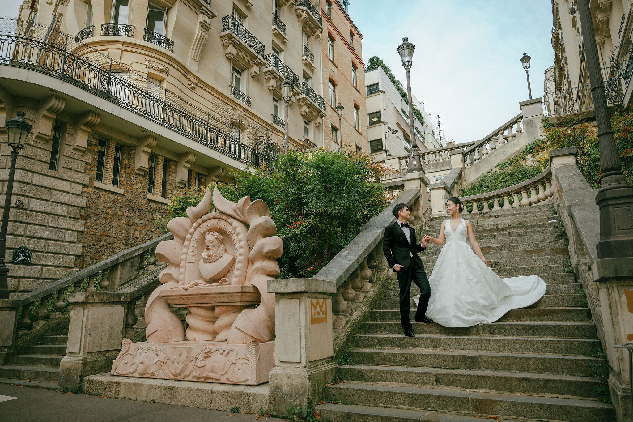 Paris Autumn Pre-Wedding Photoshoot | Place du Trocadéro, Port de Billy, Avenue de Camoëns, Louvre & Luxembourg Gardens at Avenue de Camoëns pre-wedding photo