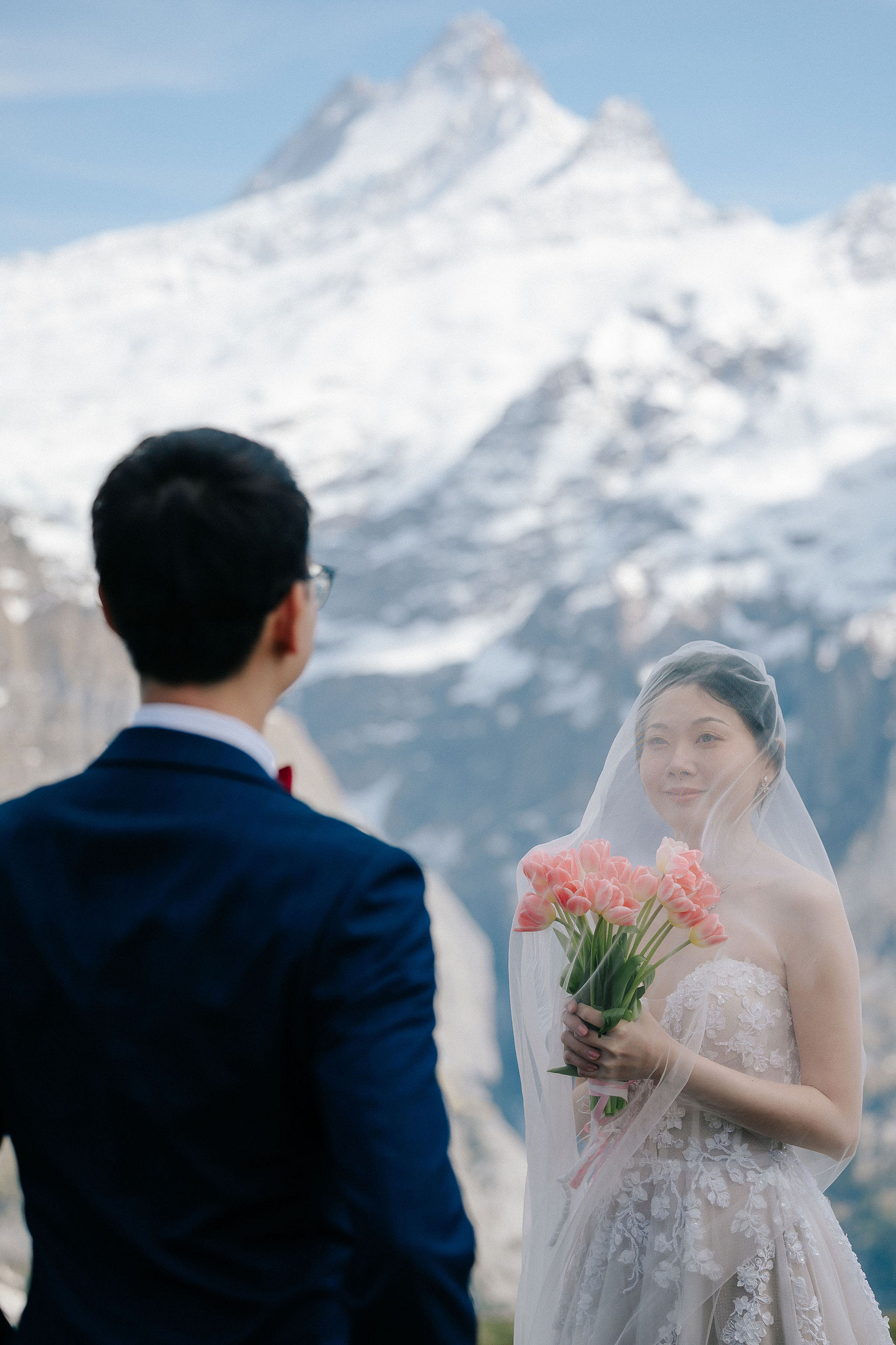 Switzerland Pre-Wedding Photoshoot | Grindelwald First & Grindelwald Village & Lake Brienz at Grindelwald First pre-wedding photo
