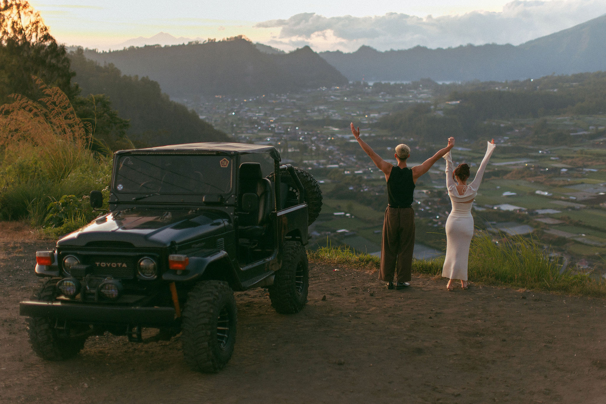 Bali Pre-Wedding Photoshoot | Mt. Batur Pinggan Village, Gelato Diner & Black Sand Beach at Mt. Batur - Pinggan Village   pre-wedding photo