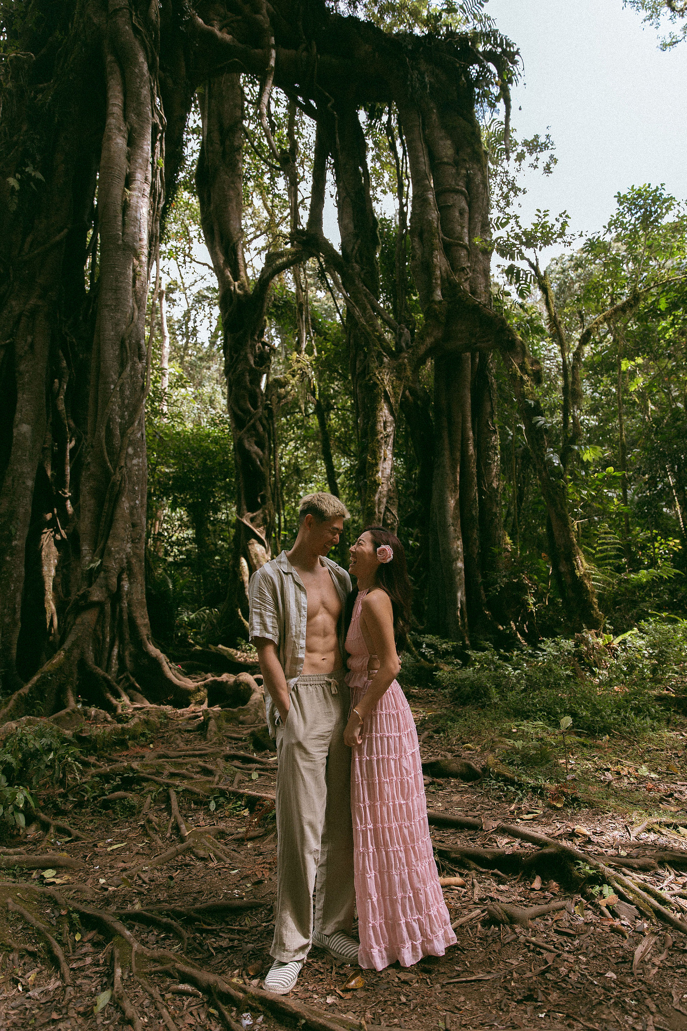 Bali Pre-Wedding Photoshoot | Lake Tamblingan, Kebun Raya Botanic Gardens & Blangsinga Waterfall at Botanic Gardens pre-wedding photo