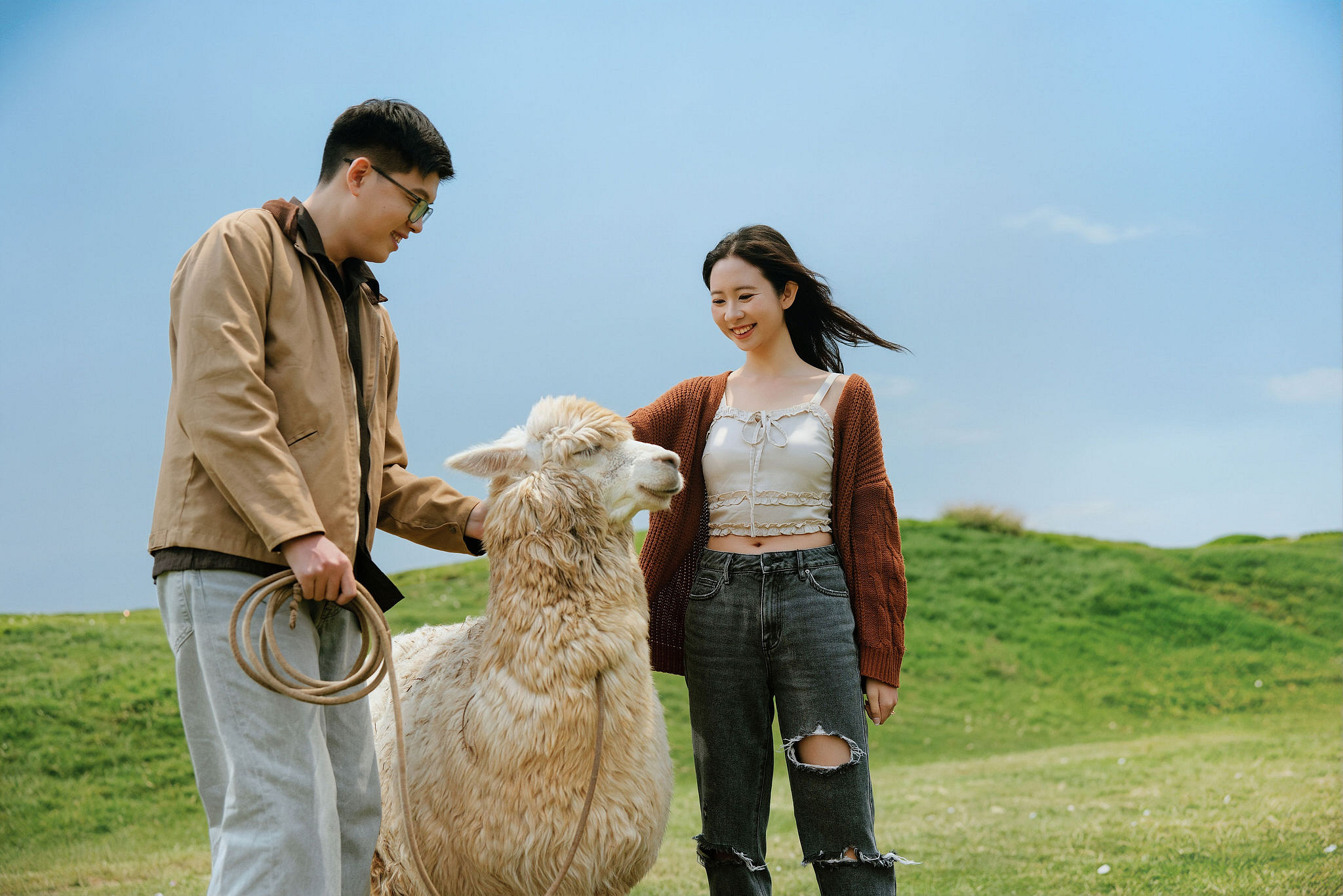 Lijiang, Yunnan Pre-Wedding Photoshoot | Spruce Meadow, Blue Moon Valley, Yulong Snow Mountain & Shuhe Ancient Town at Yulong Snow Mountain pre-wedding photo