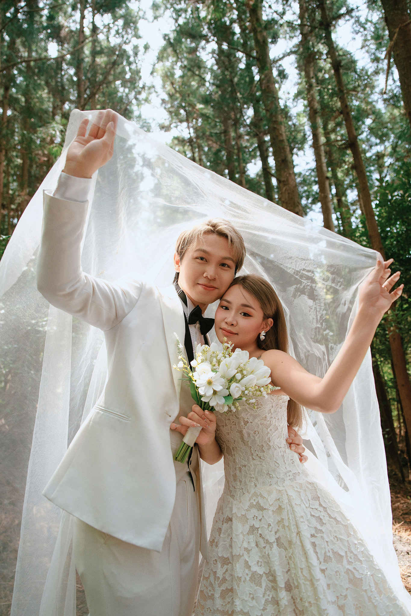 Jeju Pre-Wedding Photoshoot | Sangye-dong Forest, Yerae Ecological Park & Hyeopjae Beach at Sangye-dong Forest pre-wedding photo