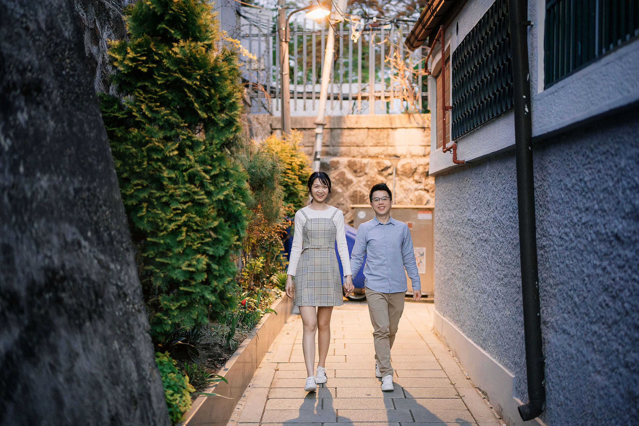 Seoul Pre-Wedding Photoshoot | Seoul Forest, Namsangol Hanok Village & Samcheong-dong at Samcheong-dong Cafe Streets pre-wedding photo