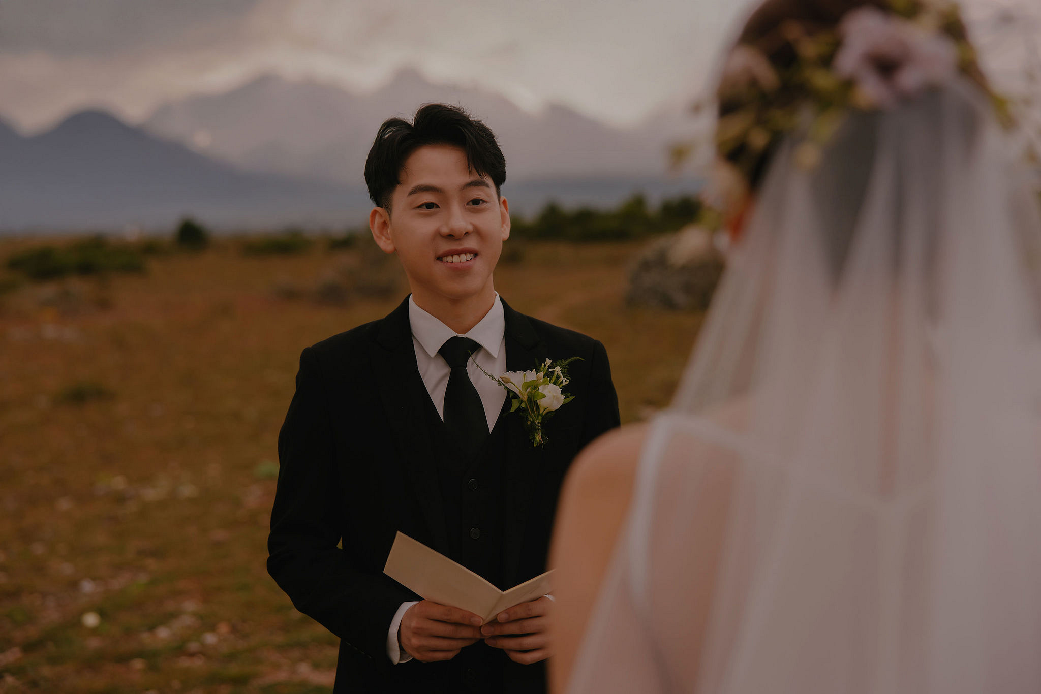 Yunnan Pre-Wedding Photoshoot Lijiang Dragon Jade Mountain Tribal Experience Ancient Town Hanfu at Jade Dragon Snow Mountain pre-wedding photo