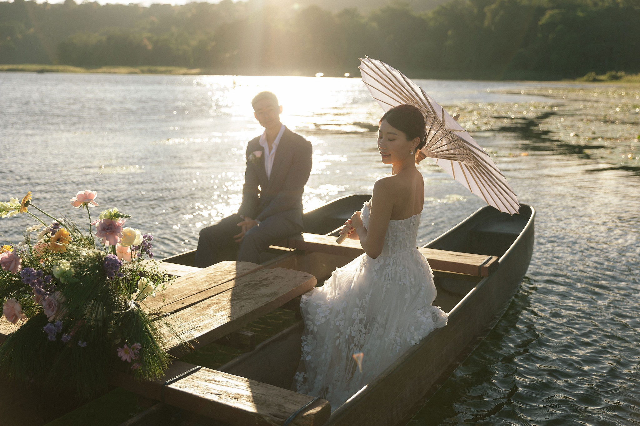 Bali Pre-Wedding Photoshoot | Lake Tamblingan, Kebun Raya Botanic Gardens & Blangsinga Waterfall at Lake Tamblingan pre-wedding photo