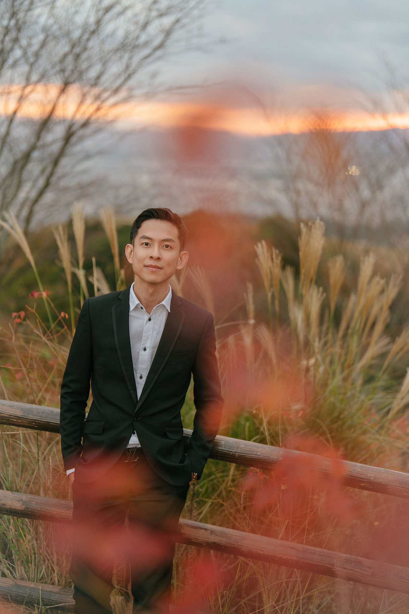 Kyoto Pre-Wedding Photoshoot | Gion Streets & Fushimi Inari Shrine & Nara Park at Nara Park & Mount Wakakusa pre-wedding photo
