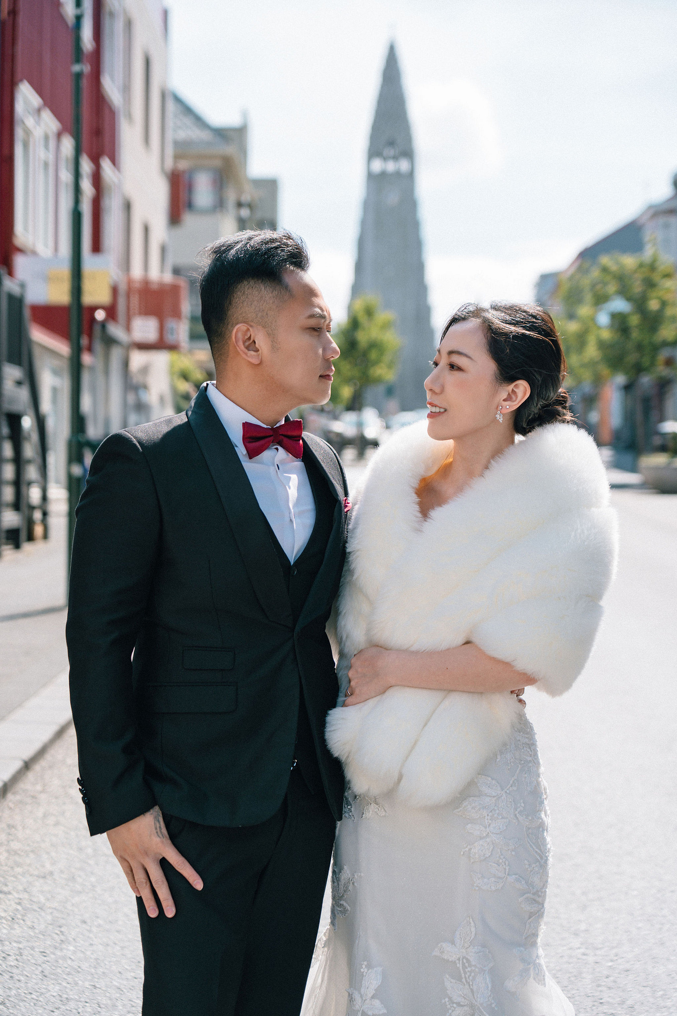 Iceland Pre-Wedding Photoshoot | Hallgrimskirkja, Skogafoss, DC Plane Wreck & Black Sand Beach at Hallgrimskirkja Church pre-wedding photo