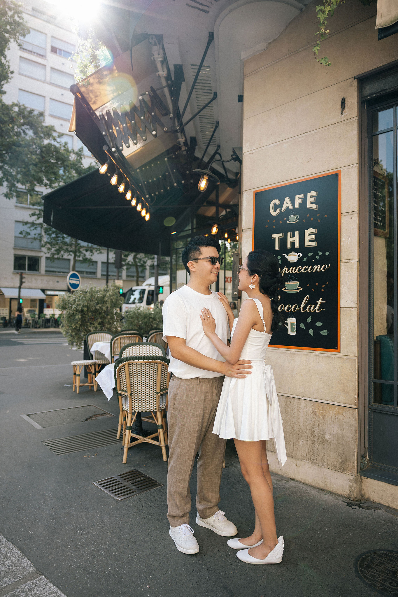 Paris Pre-Wedding Photoshoot | Place du Trocadéro, Bir-Hakeim Bridge & Parisian Streets at Parisian Streets pre-wedding photo