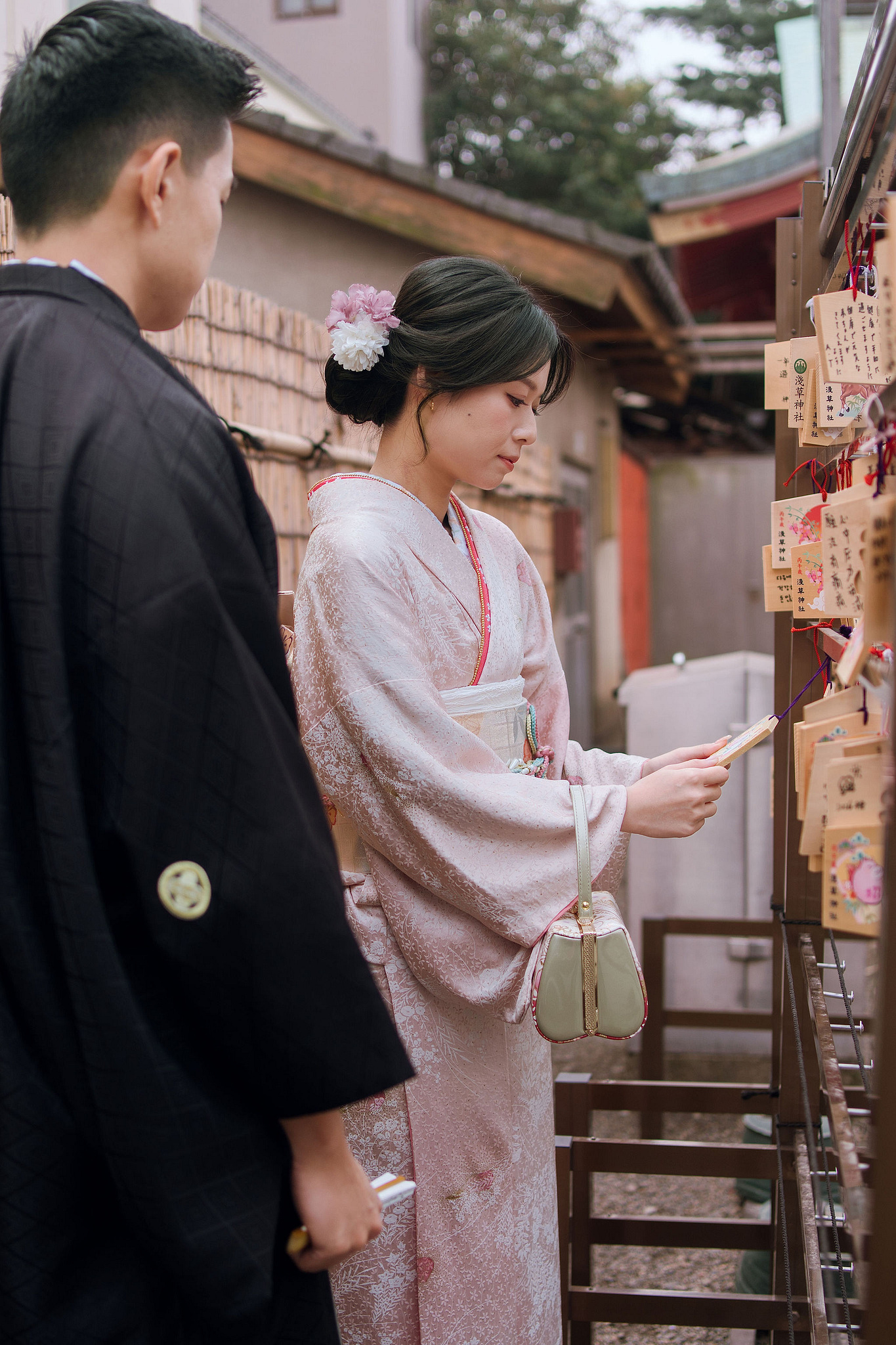 Tokyo & Mt Fuji Pre-Wedding Photoshoot | Senso-Ji Temple, Tokyo Park & Lake Kawaguchiko at Senso-Ji Temple pre-wedding photo