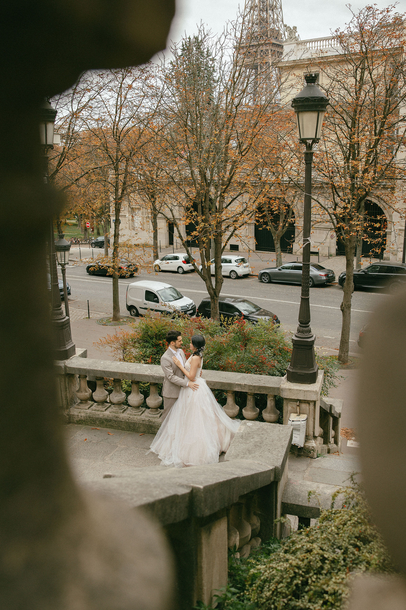 Paris Pre-Wedding Photoshoot | Place du Trocadéro, Avenue de Camoëns, Parisian Café, Tuileries Garden & Louvre at Avenue de Camoëns pre-wedding photo