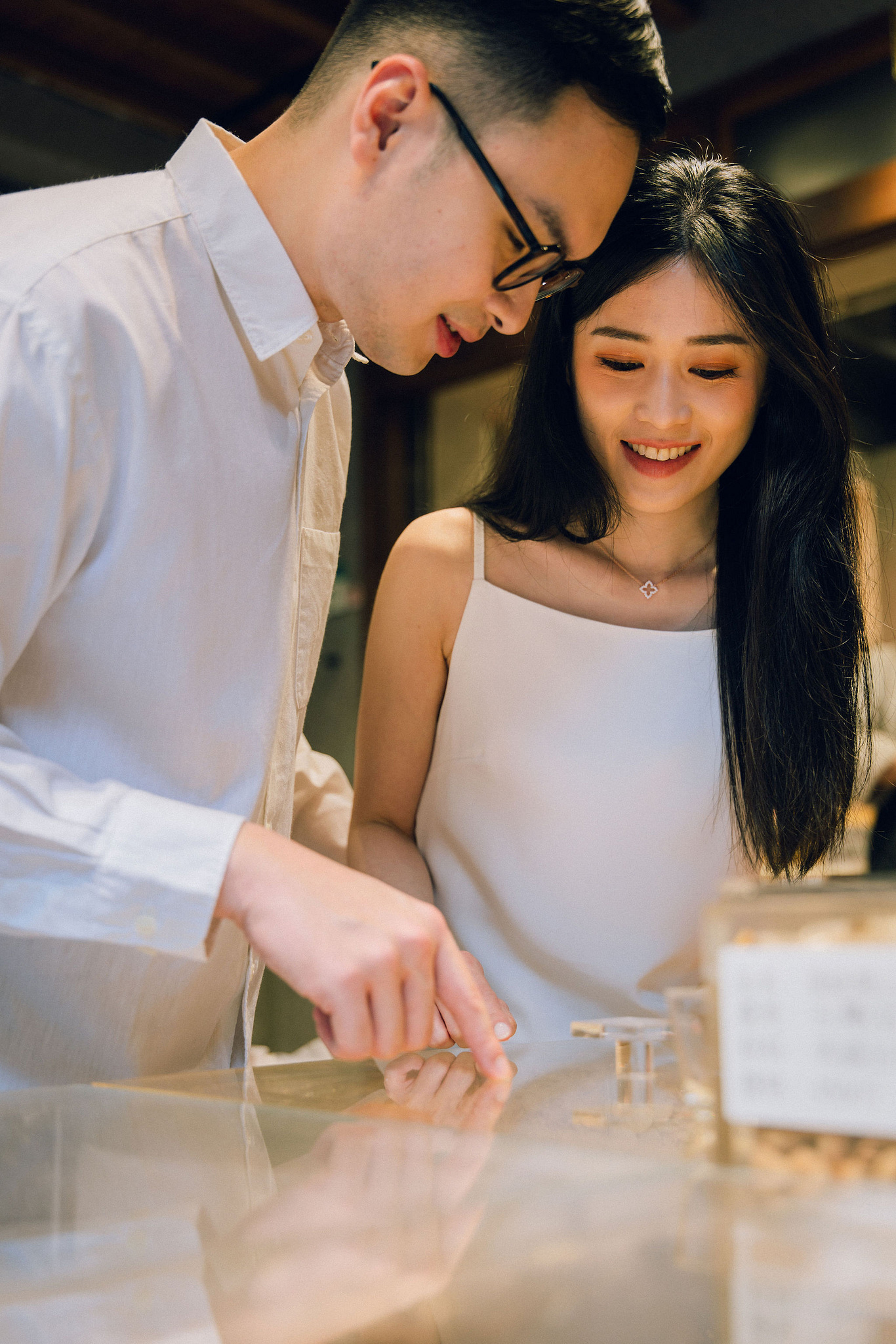 Taiwan Pre-Wedding Photoshoot | Dadaocheng, Shifen & Jiufen at Da Dao Cheng pre-wedding photo