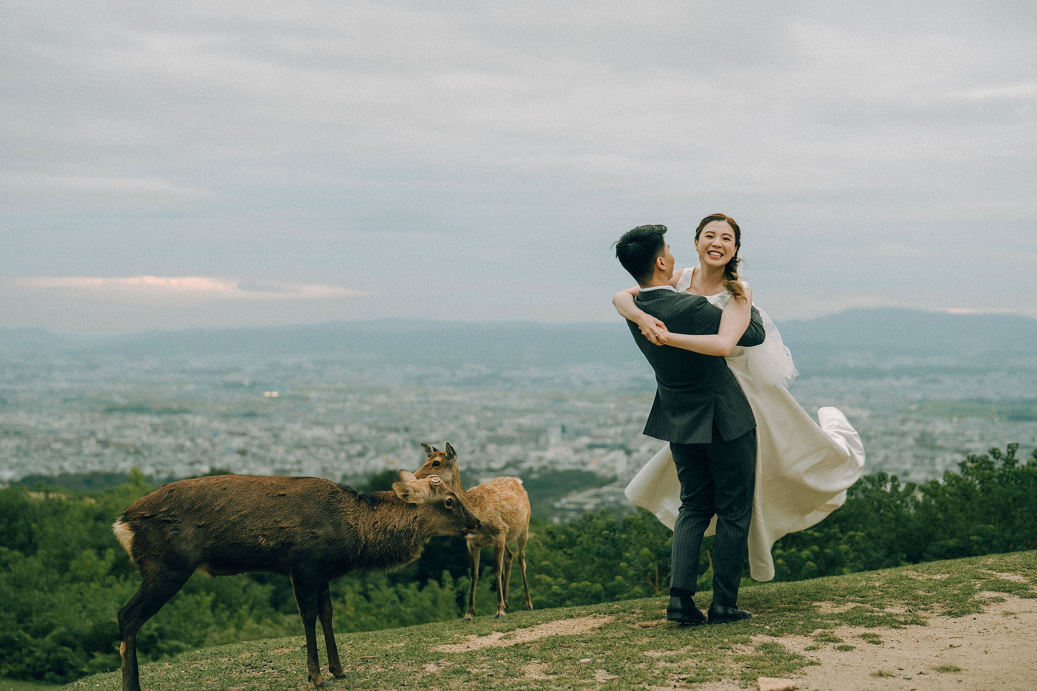 Kyoto Pre-Wedding Photoshoot | Fushimi Inari, Gion & Nara Park at Nara Park & Surrounding Hills pre-wedding photo