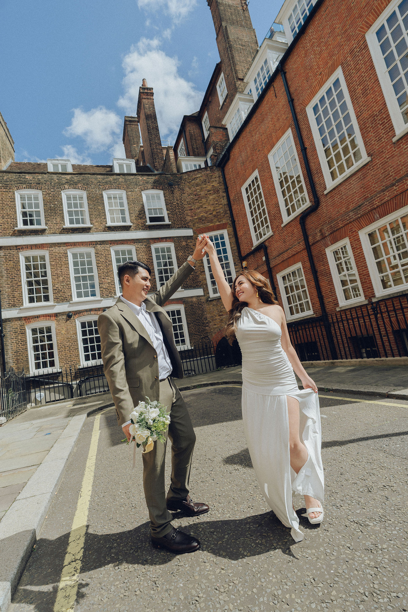 London Pre-Wedding Photoshoot | Westminster, St. Paul’s Cathedral & London Streets at London Streets pre-wedding photo