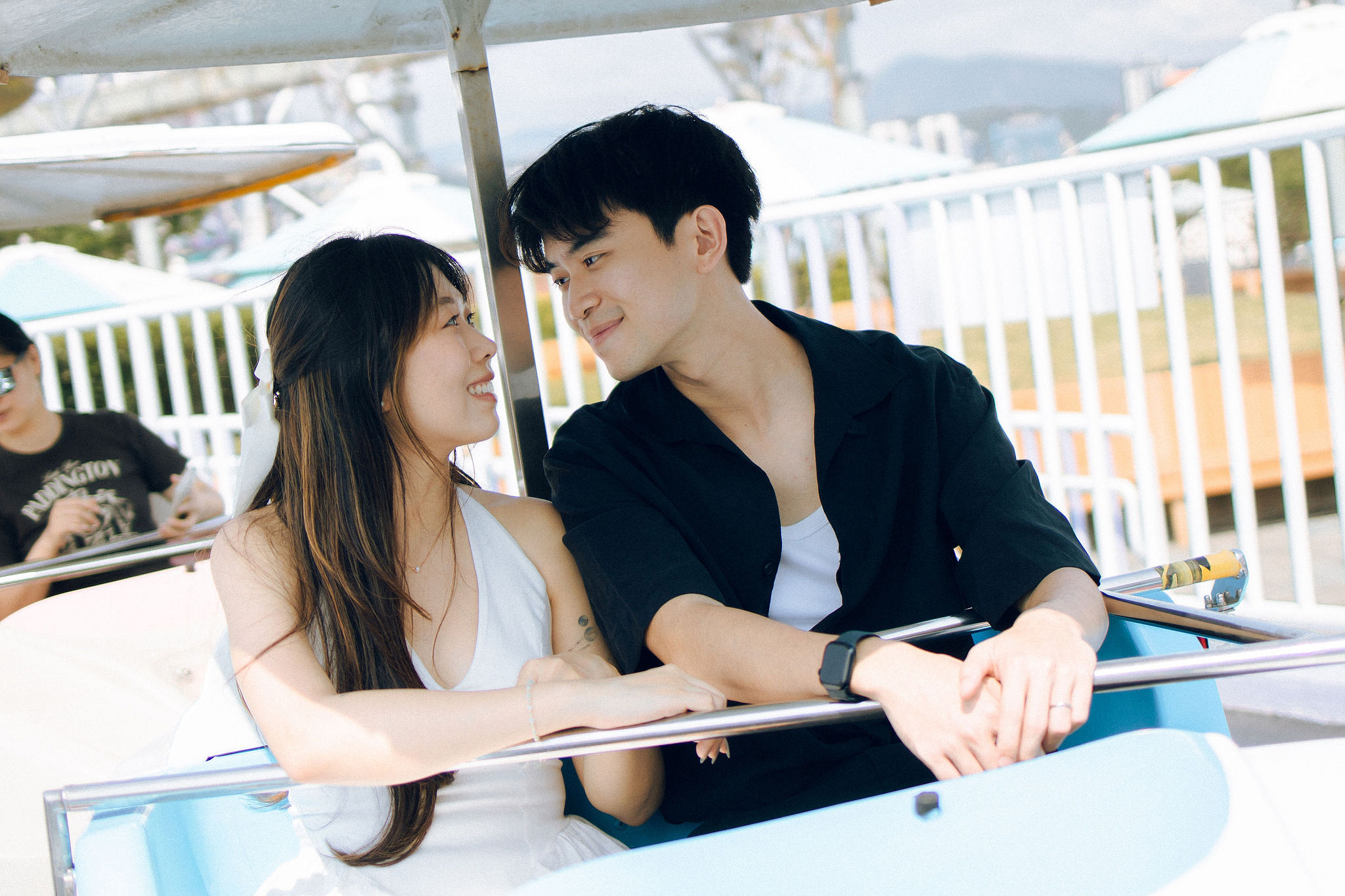 Taiwan Pre-Wedding Photoshoot | Dadaocheng & Children's Amusement Park at Children's Amusement Park pre-wedding photo