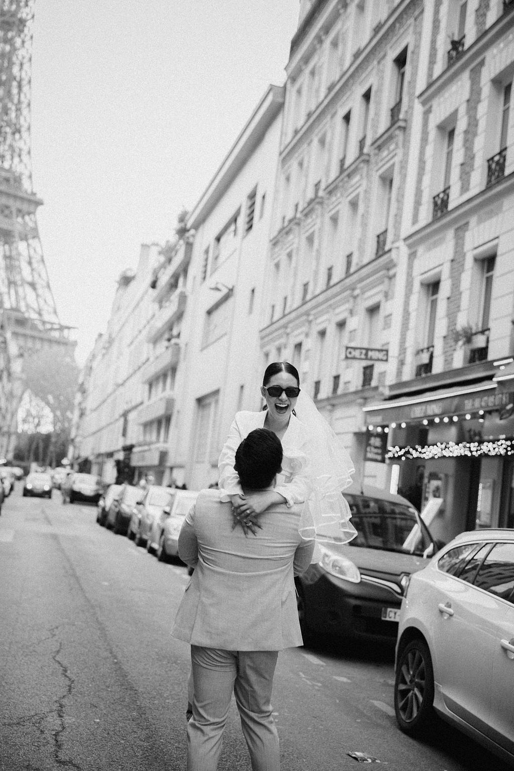 Paris Pre-Wedding Photoshoot with Eiﬀel Tower Louvre Museum Parisian Cafe Vintage Car Rooftop Night at Parisian Streets pre-wedding photo