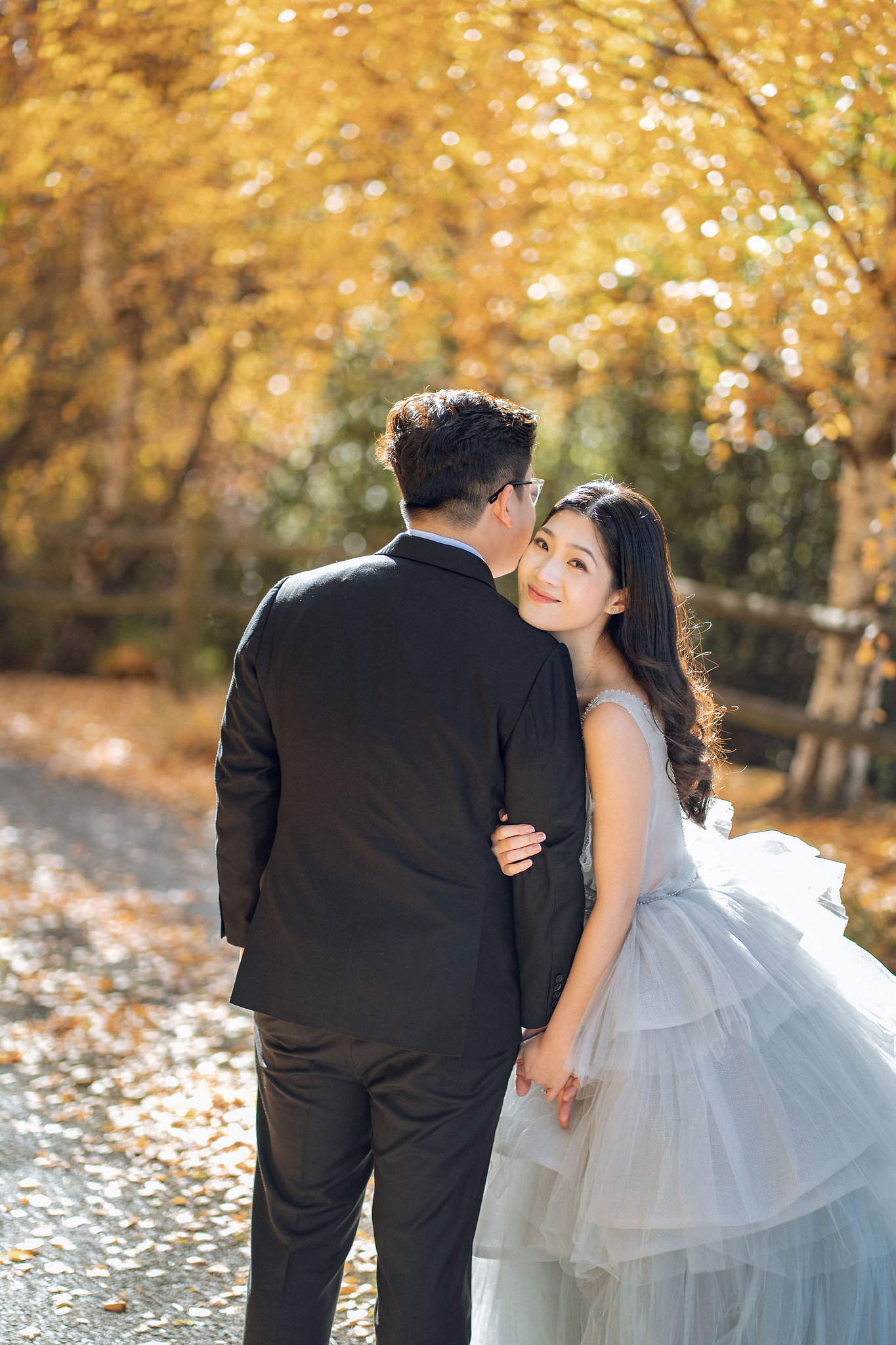 New Zealand Pre-Wedding Photoshoot | Arrowtown, Isobel Glacier, Alpaca Farm, Lake Tekapo & Mount Cook National Park at Arrowtown pre-wedding photo