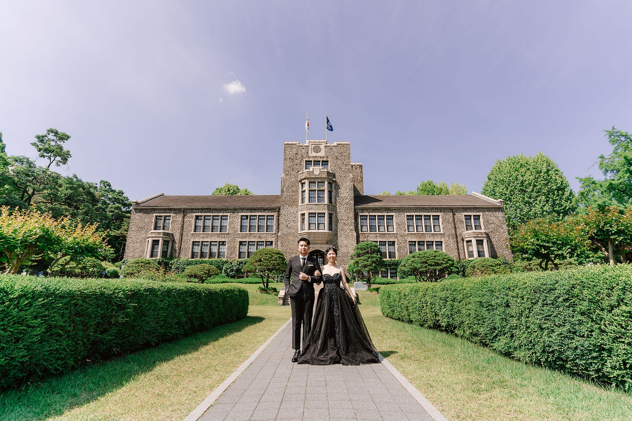 Seoul Pre-Wedding Photoshoot | Haneul Park, Yonsei University & Yeonnam-dong at Yonsei University pre-wedding photo