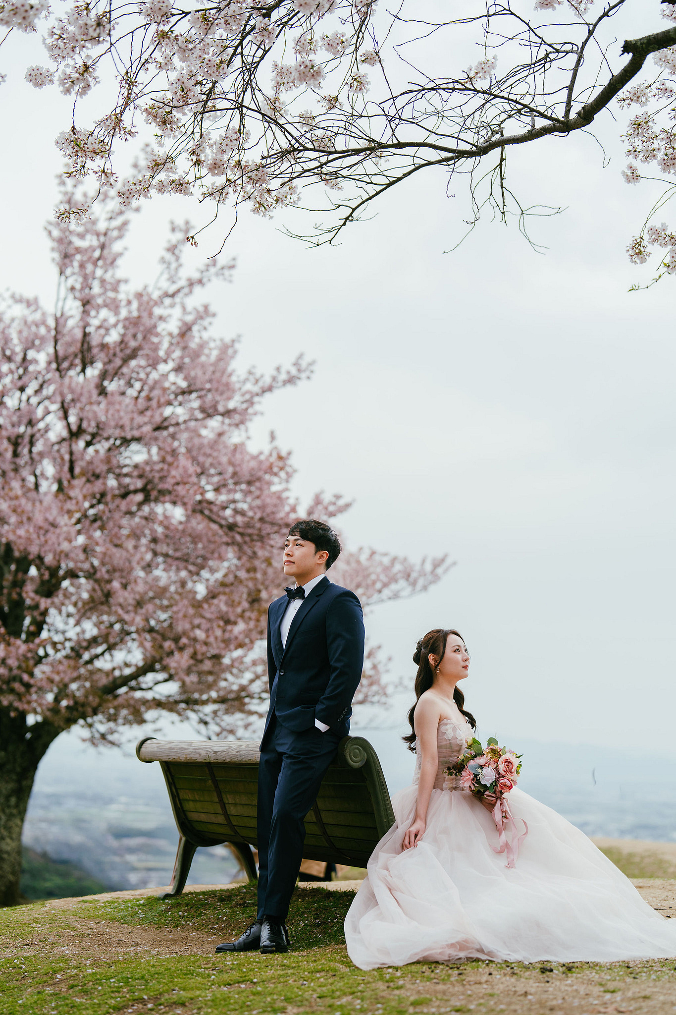Kyoto Pre-Wedding Photoshoot | Fushimi Inari, Nara Deer Park & Mt. Wakakusa at Mt. Wakakusa pre-wedding photo